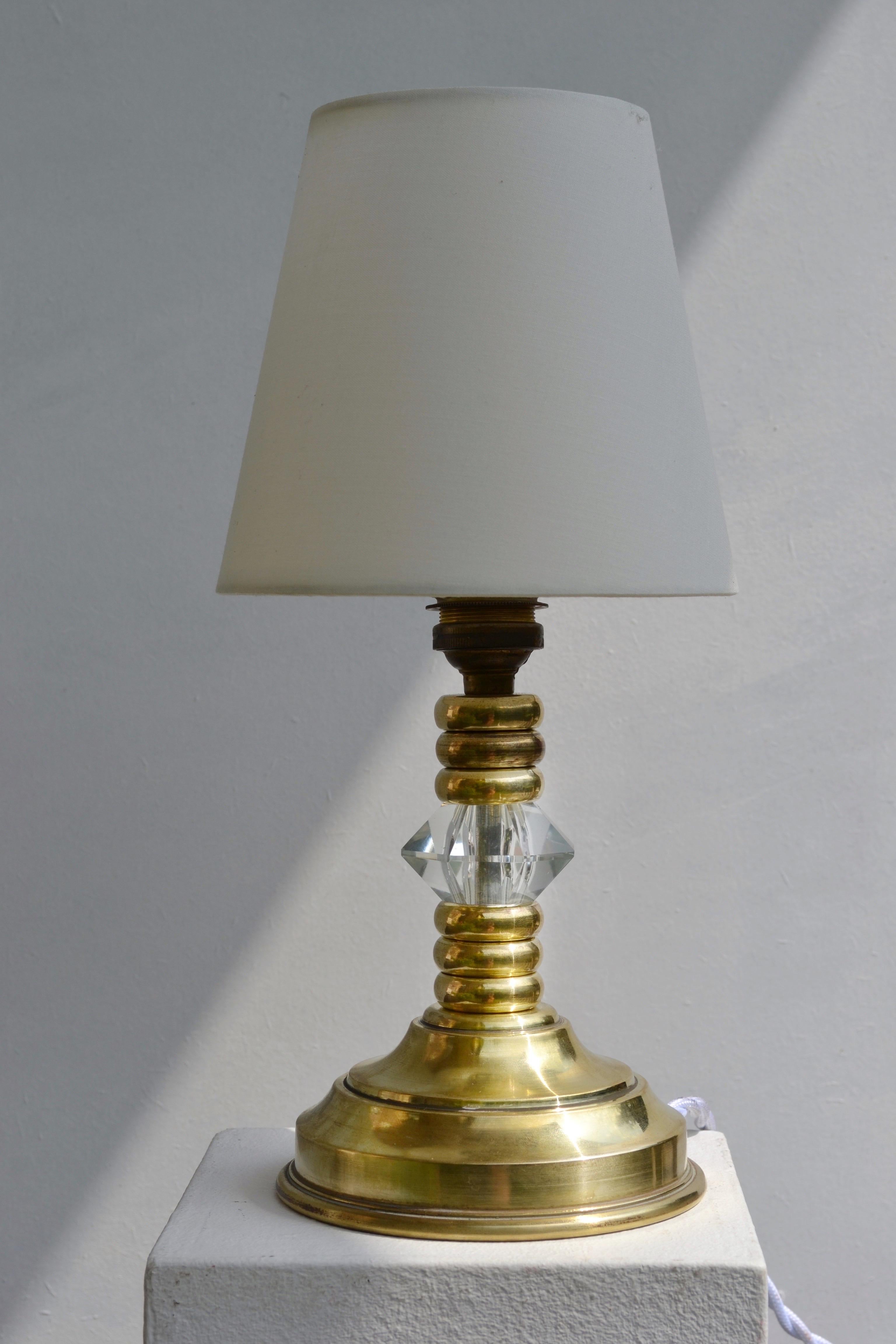 Una lámpara Art Déco Latón y cristal - Francia - 1930 en Bueno estado para la venta en SOTTEVILLE-LÈS-ROUEN, FR