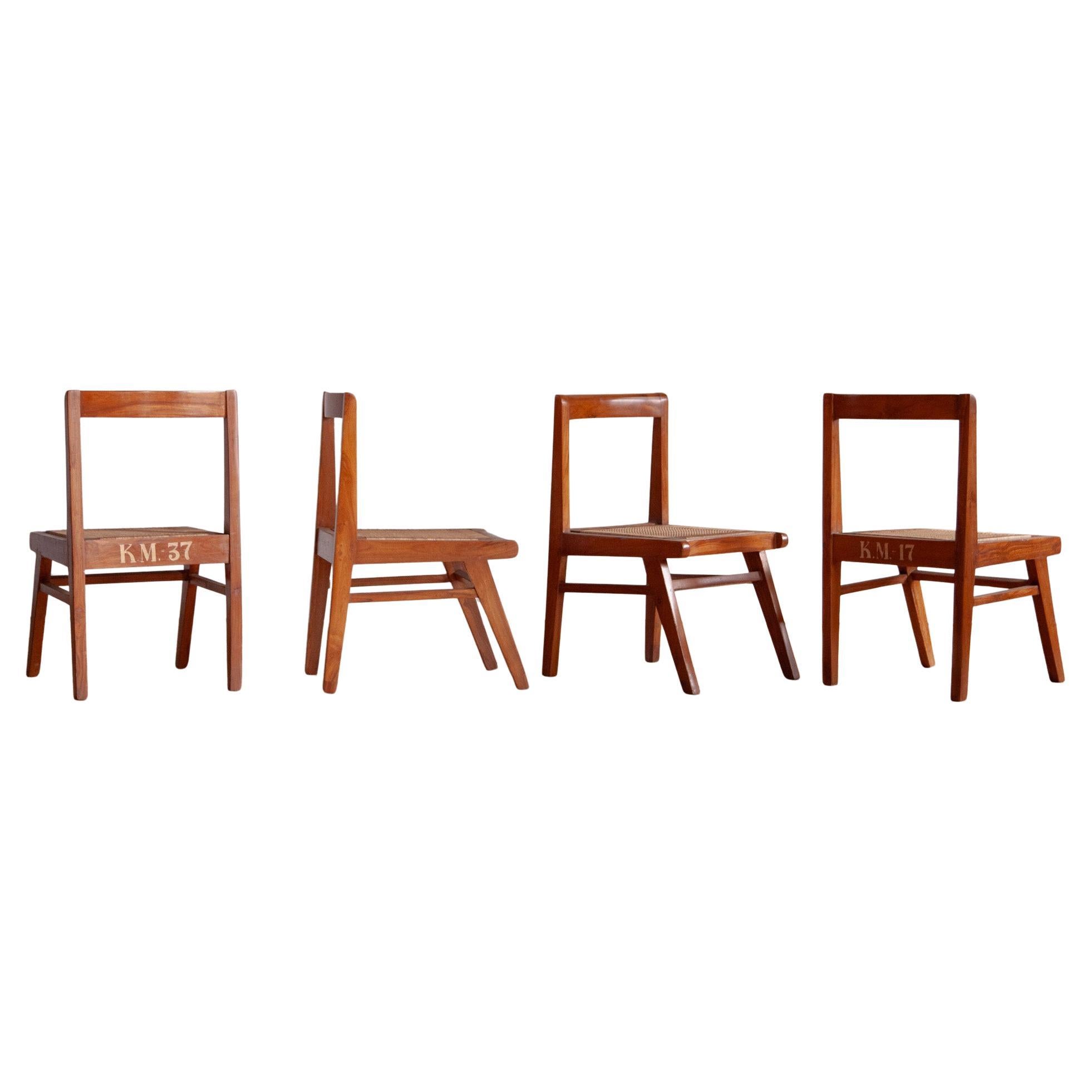 Rare ensemble de chaises Pierre Jeanneret, modèle PJ-SI-15-A