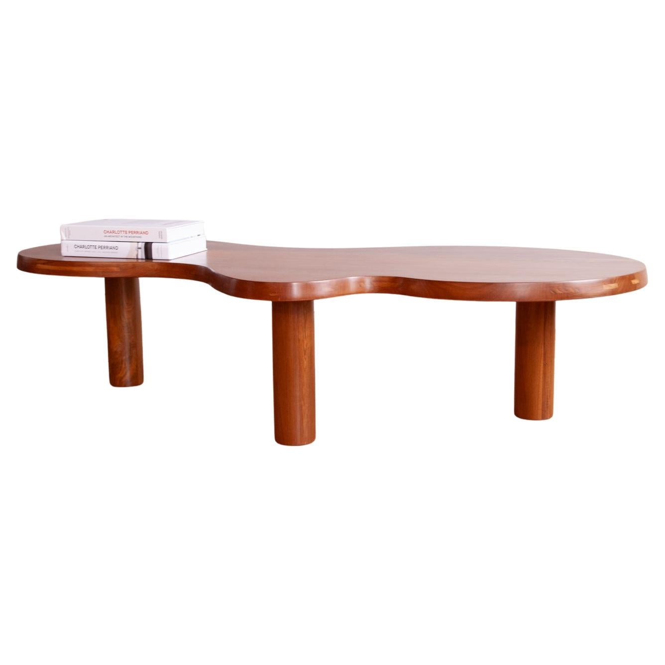 Table moderne française de style Forme Libre