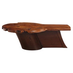 Fantastic Coffee Table in the style of George Nakashima