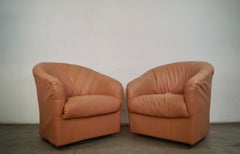 1980's Art Deco Swivel Lounge Chairs in Leather - A Pair