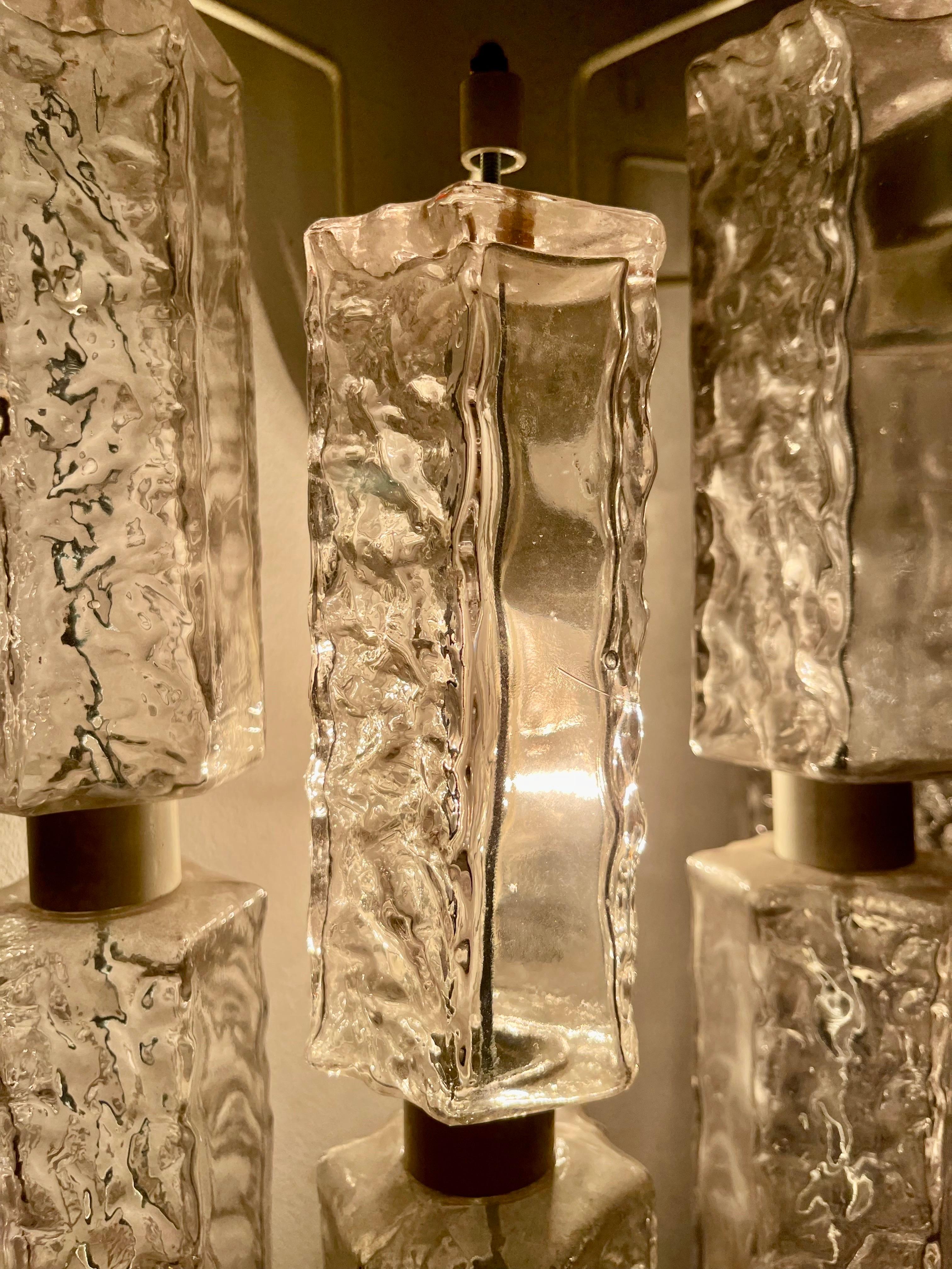 Paolo Venini Venini aplique de pared Vidrio de murano con estructura de métal, Italie 1960 Hecho a mano en venta