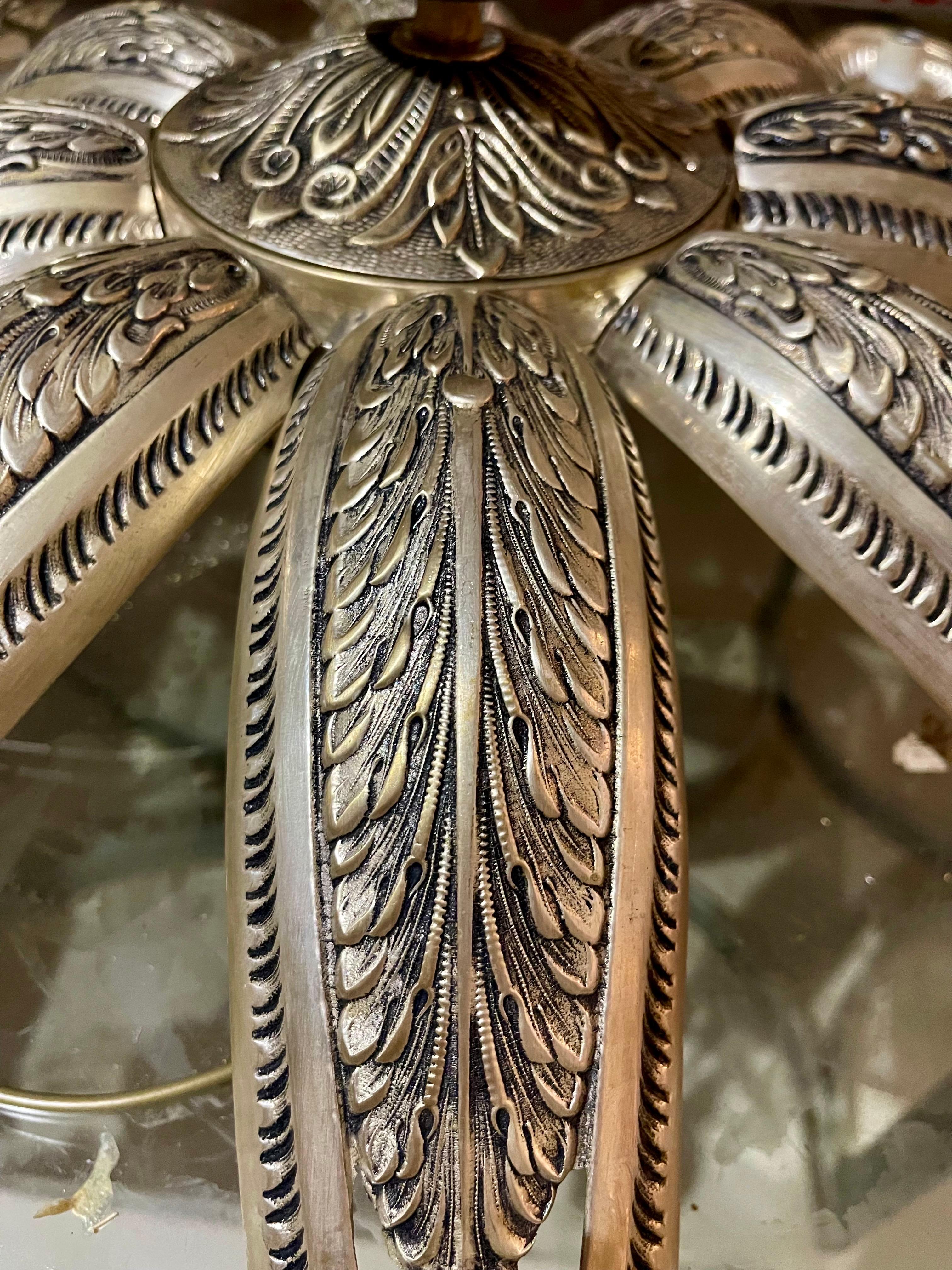 Montatura da incasso art déco francese in bronzo e vetro opalino, Francia 1935 in vendita 4