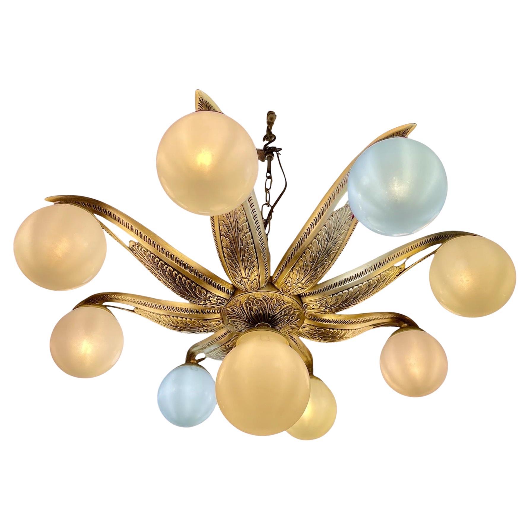 Montatura da incasso art déco francese in bronzo e vetro opalino, Francia 1935 in vendita