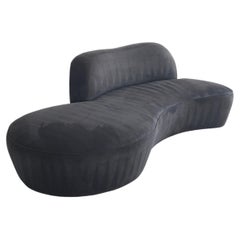 Vladimir Kagan “Zoe” Sofa