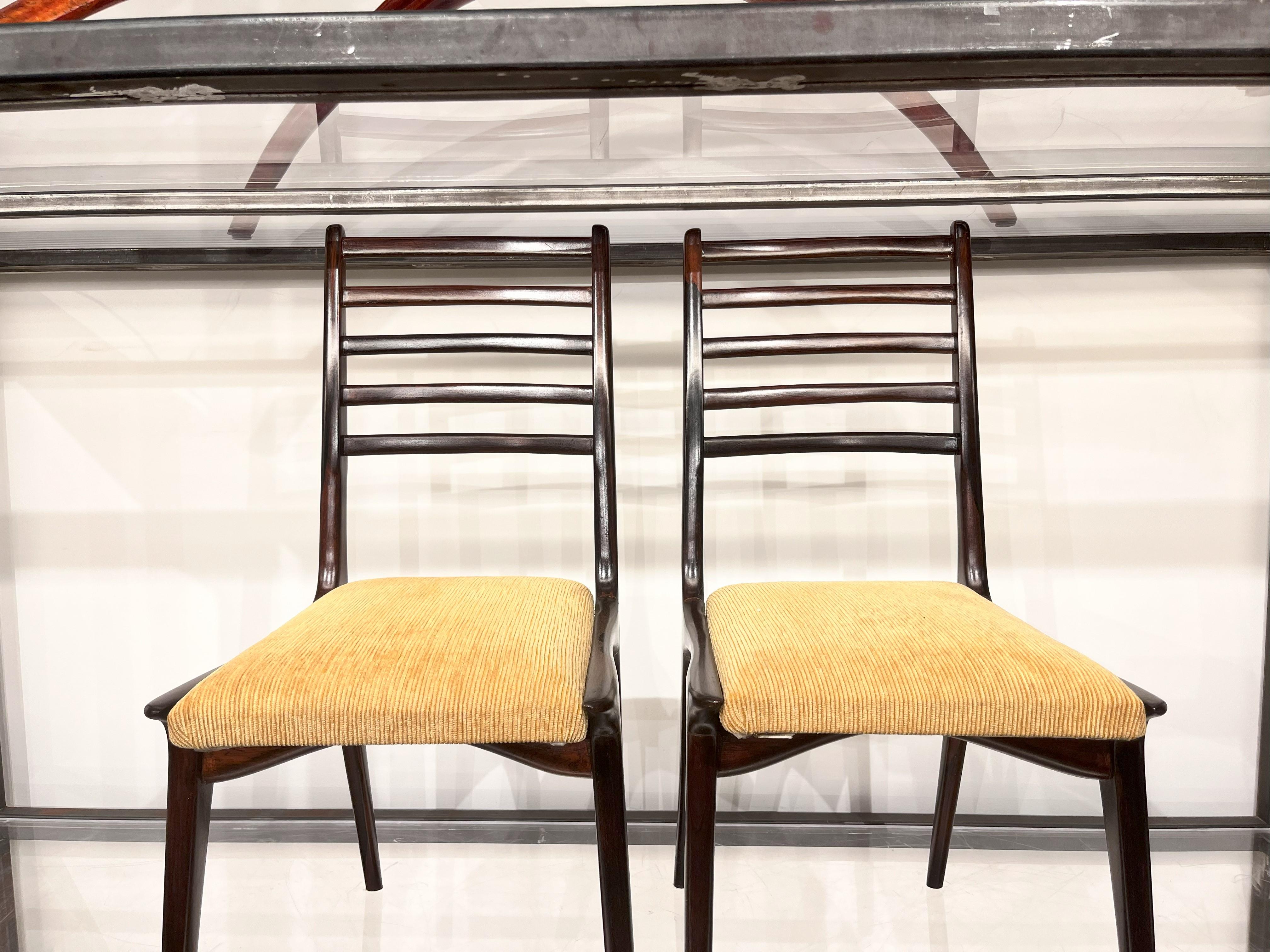 Fabric Mid-Century Modern Set of two Chairs in Hardwood & Beige Linen by Carlo Hauner