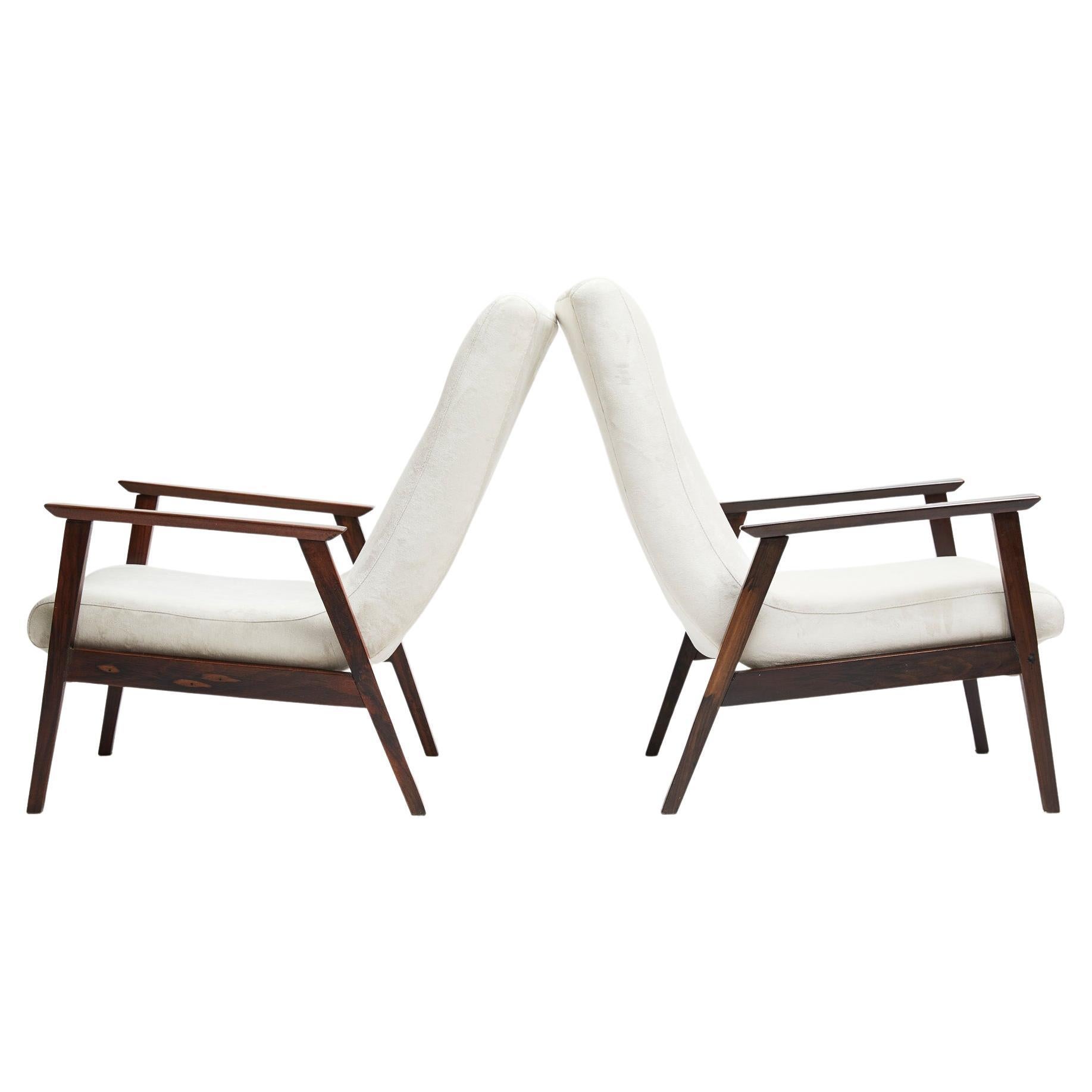 Brazilian Mid-Century Modern Armchairs in Hardwood & White Suede by Gelli, ci 1960, Brazil For Sale