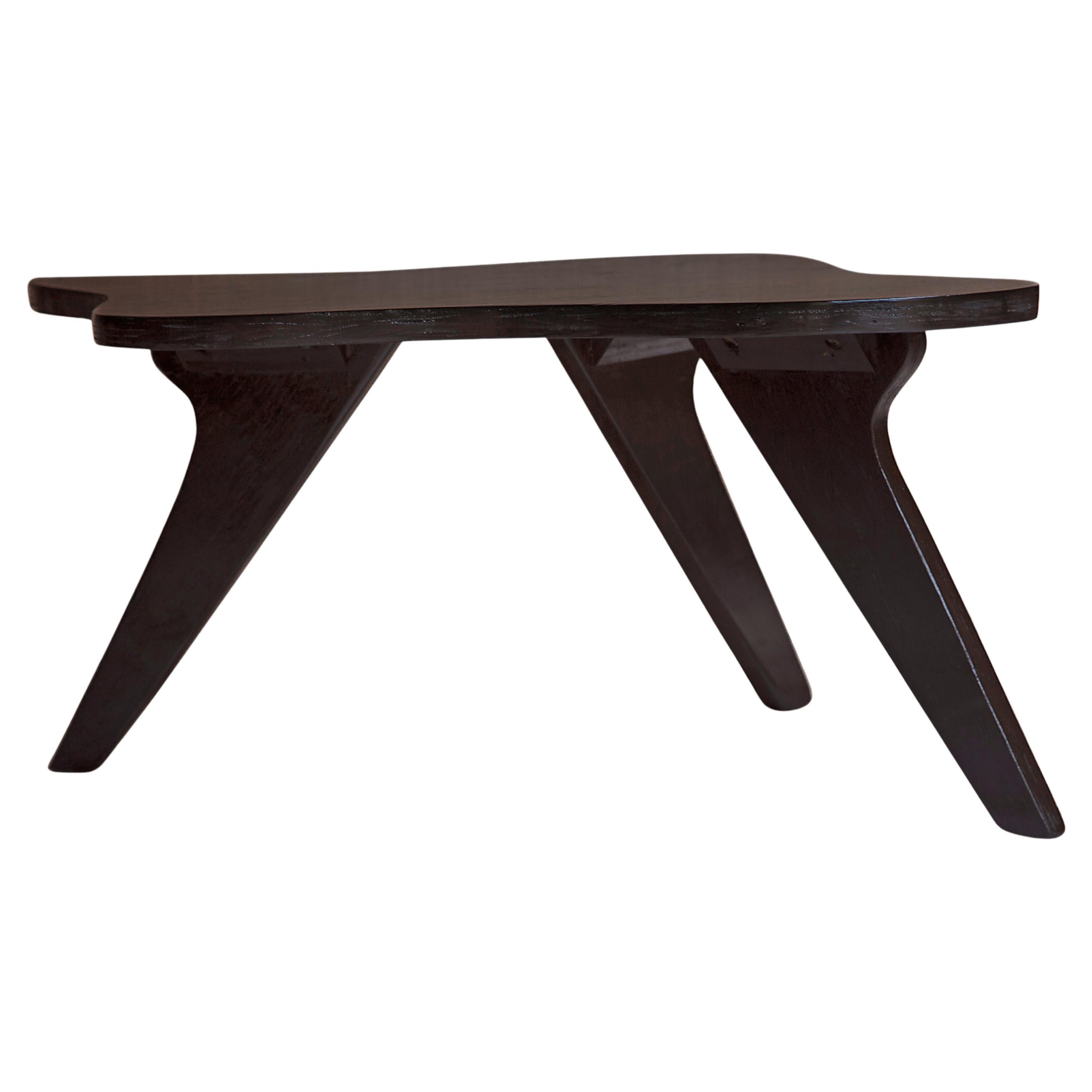 Mesa de centro moderna brasileña en madera y negro, Zanine Caldas, años 50, Brasil