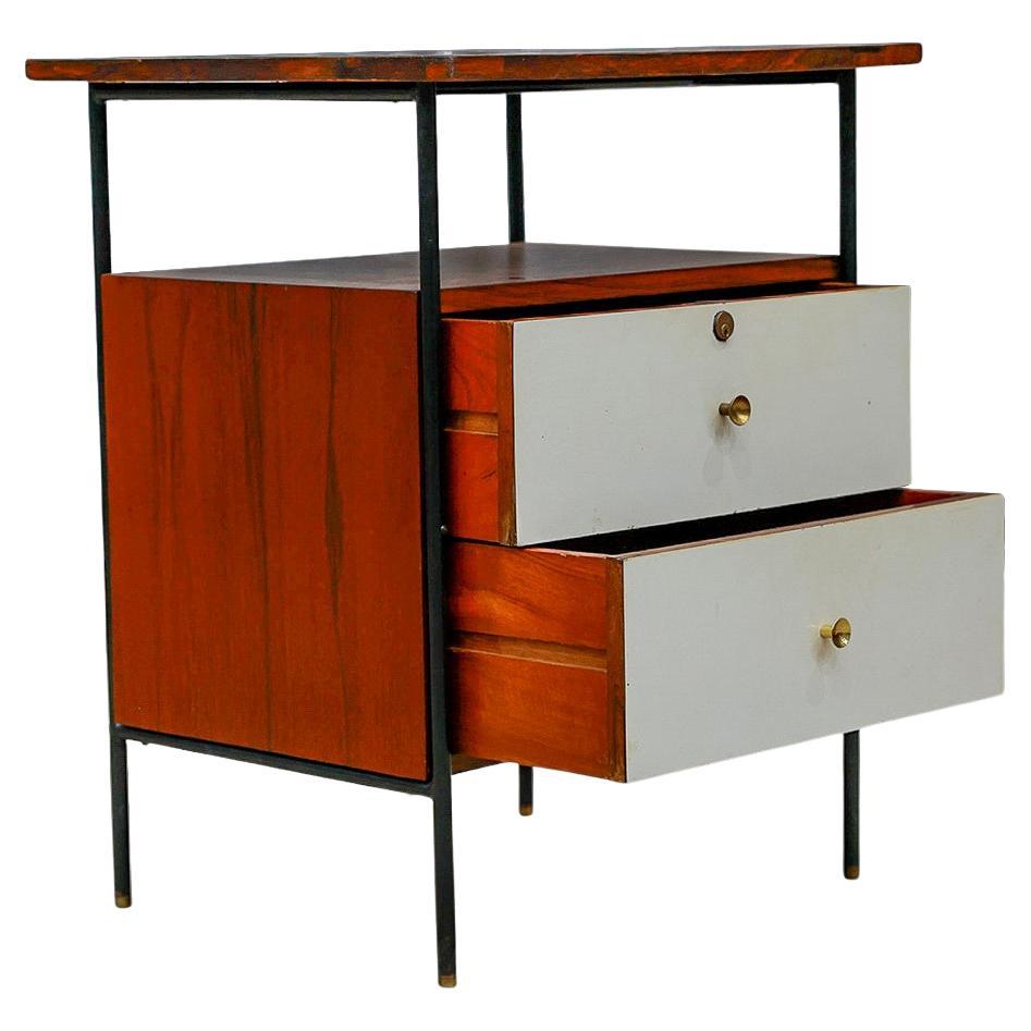 Mesa auxiliar moderna brasileña de metal, madera dura y fórmica, Geraldo de Barros 1950