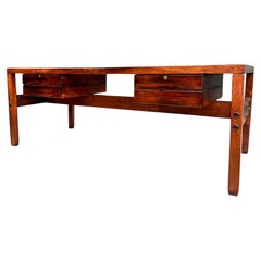 Moderner brasilianischer Schreibtisch aus Hartholz mit schwebenden Schubladen, Sergio Rodrigues, 1960er Jahre