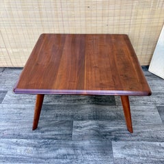 Komplett restaurierter Couchtisch im Mid-Century-Modern-Stil von Carl Bissman. Circa 1960er Jahre