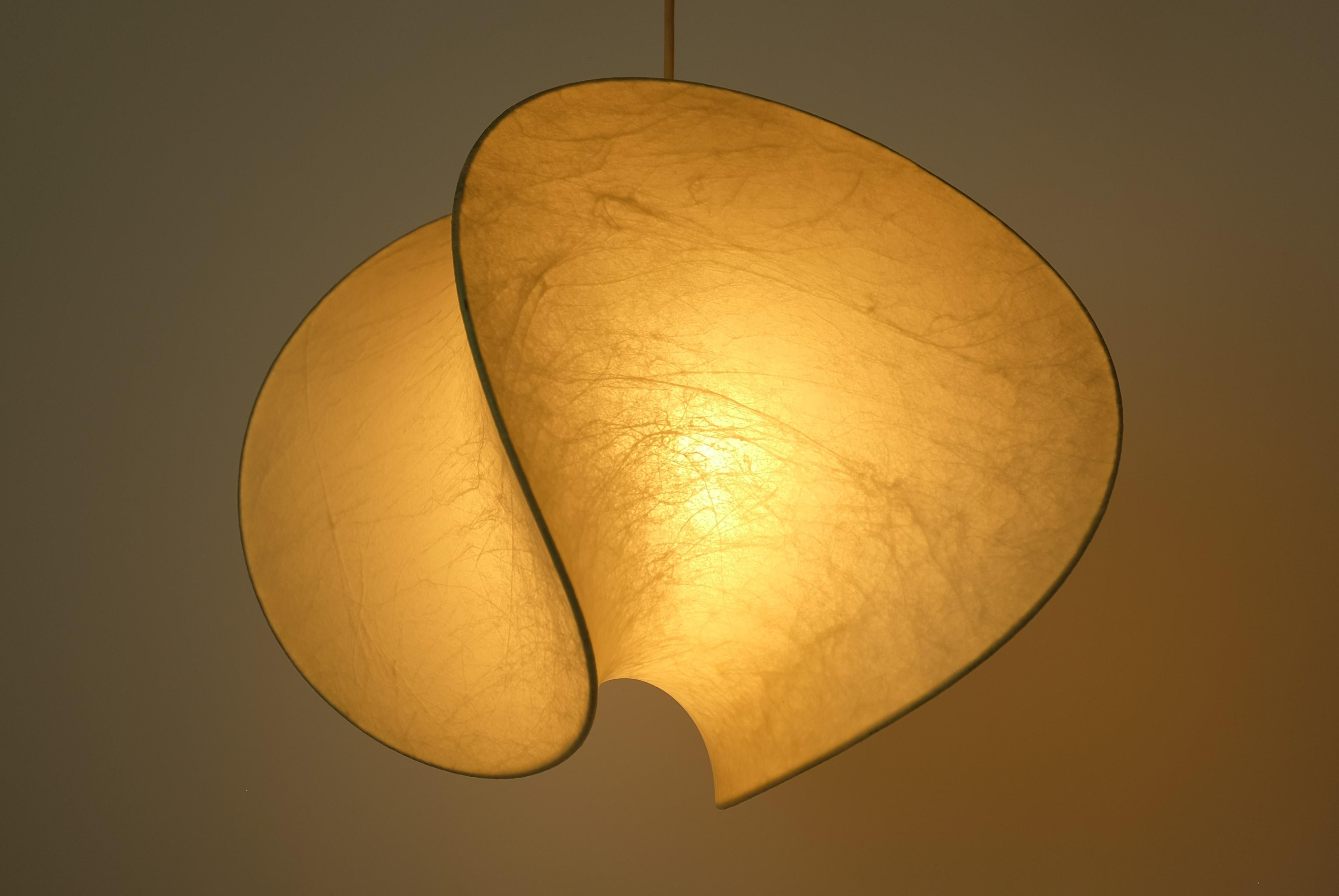 Lampada a sospensione a forma di bozzolo Orsa di Goldkant, Germania, metà del secolo 1960 in vendita 8