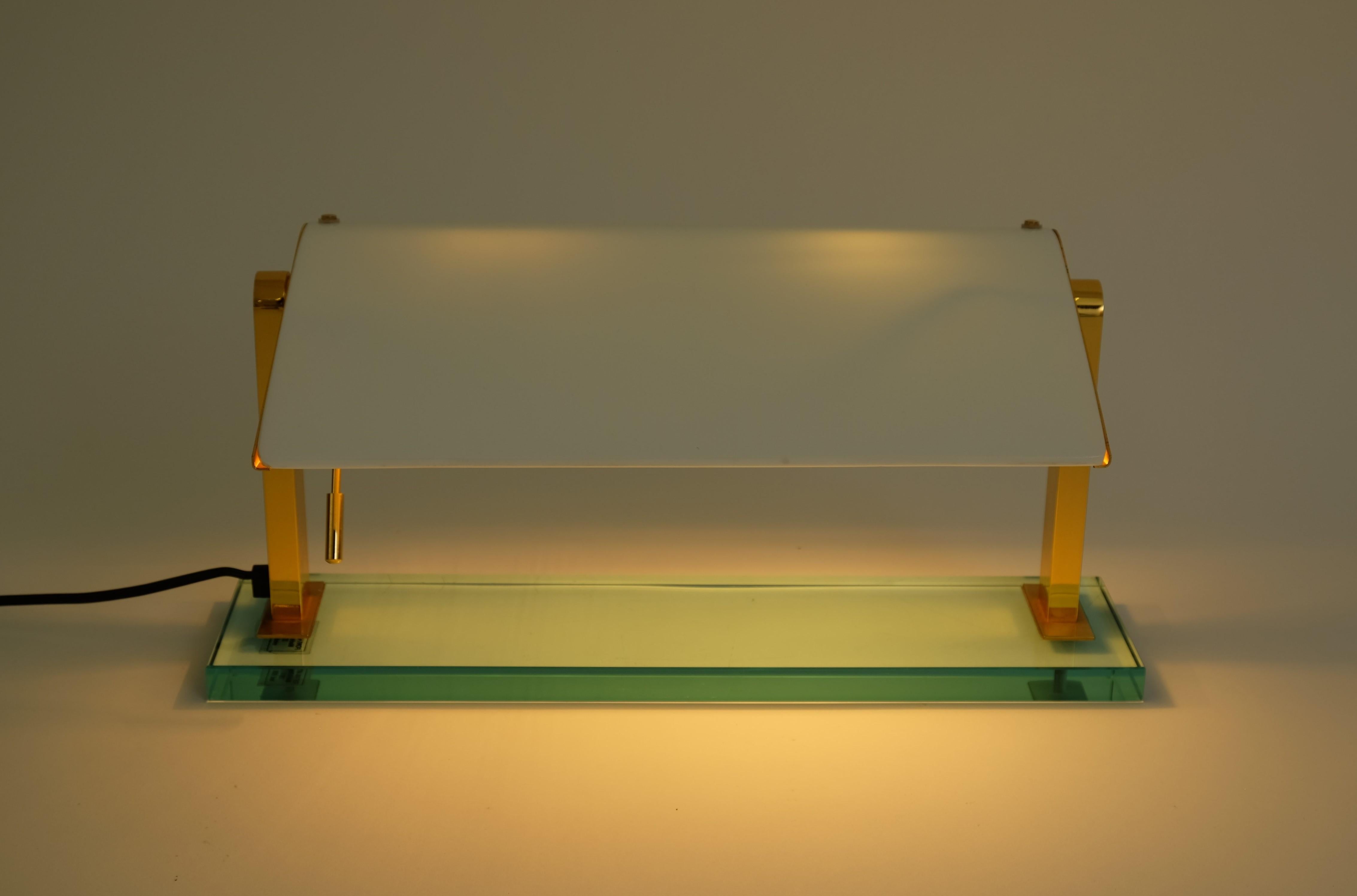 Lámpara de mesa de Pietro Chiesa para Fontana Arte Mod. 0836 Latón Vidrio, Italia en venta 5