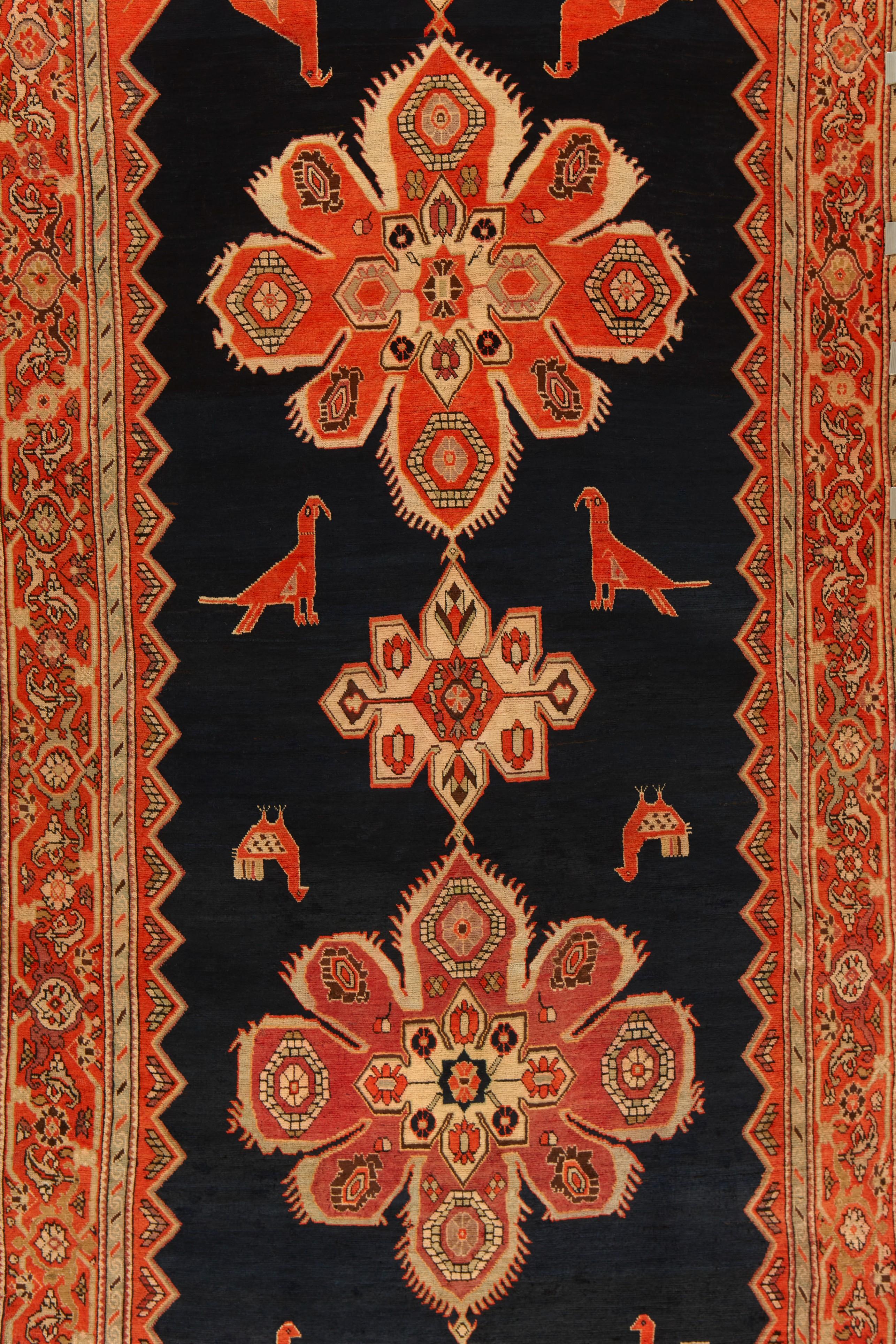 Annodato a mano Tappeto antico BOLD Gallery di Karabagh (a) Gallery in vendita