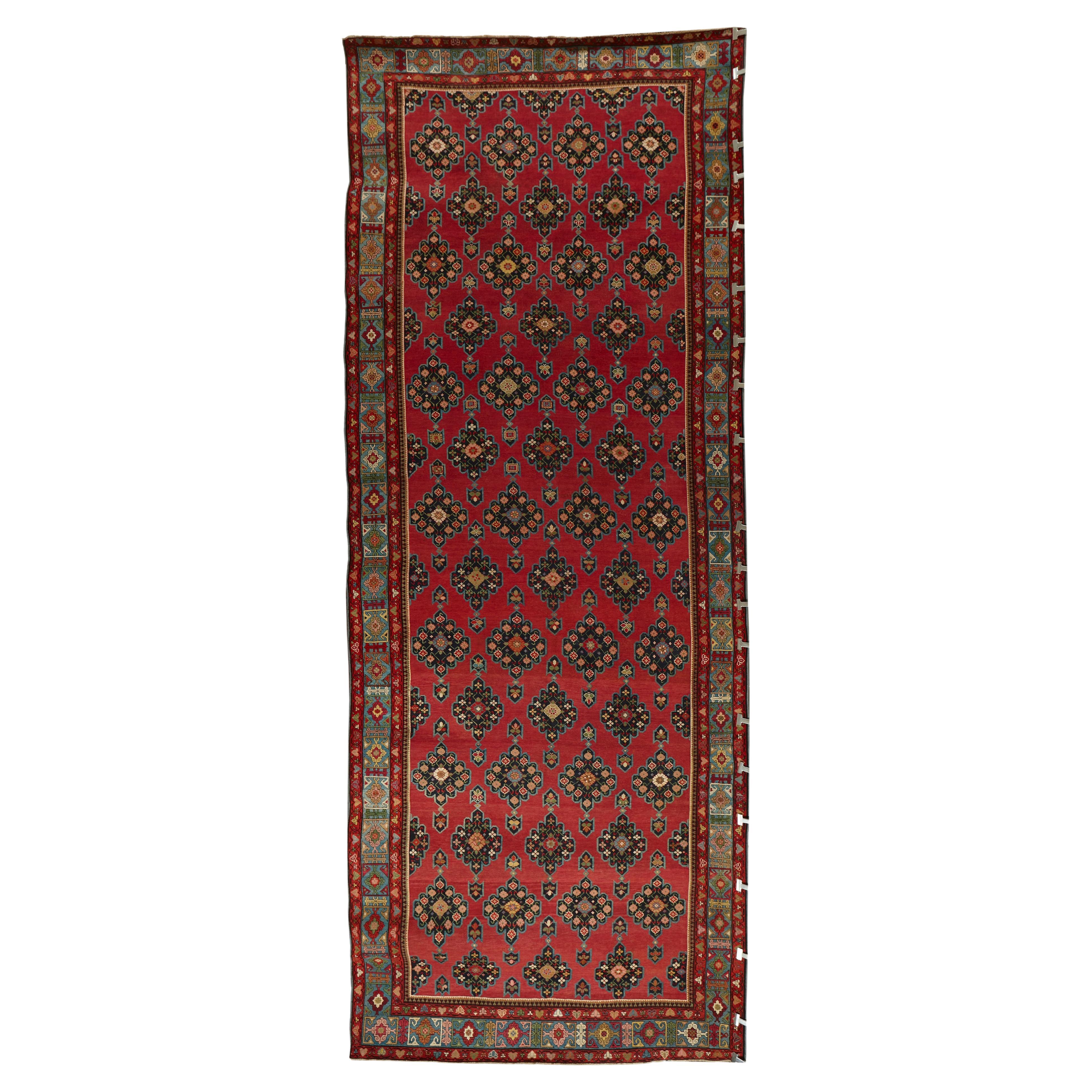 Tapis ancien de la galerie Karabagh (a) Gallery