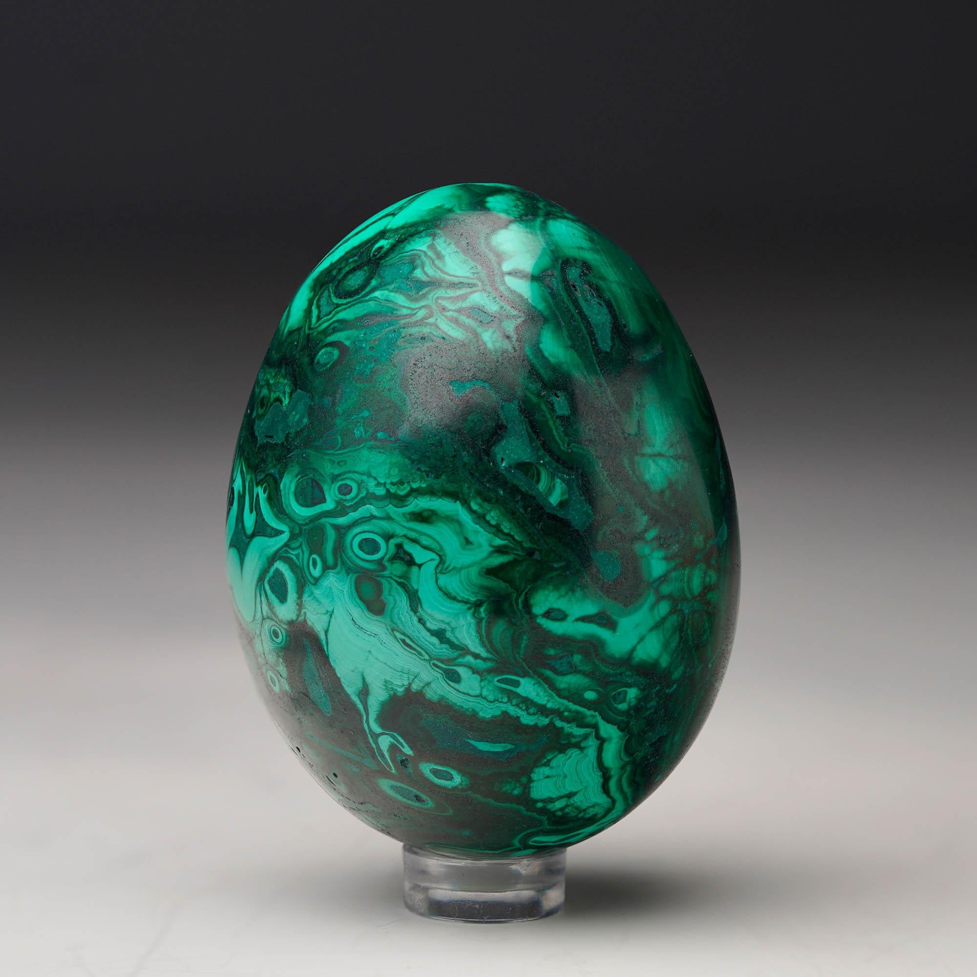 Hand-Polished Malachite Egg In New Condition For Sale In New York, NY