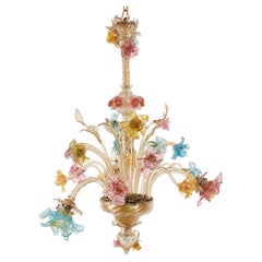 Traditioneller Murano-Kronleuchter im Barockstil des 19. Jahrhunderts mit Blumen
