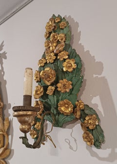 LATE 18TH-CENTURY PAIR OF NEOCLASSICAL GREEN AND GOLD APPLIQUES