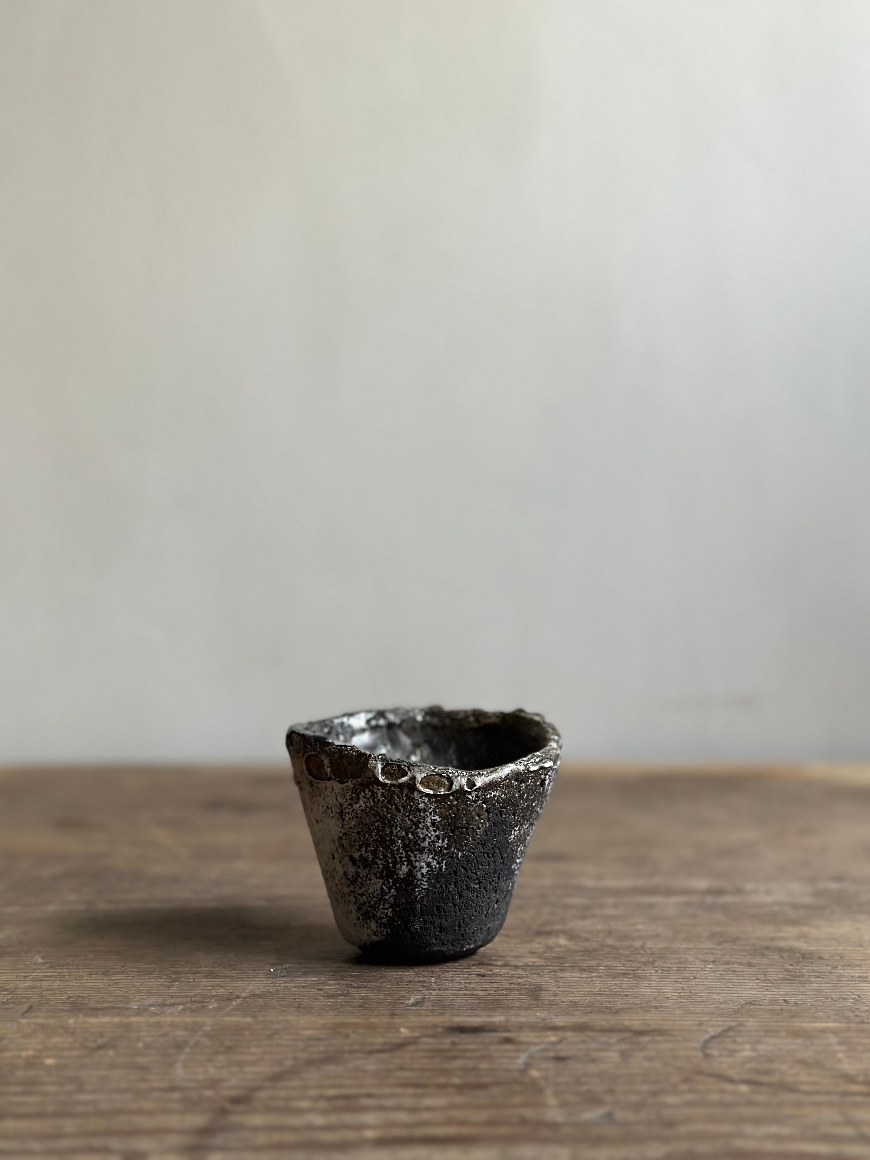 Small Wabi Sabi Vase, Later part of the 20th Century  For Sale 5