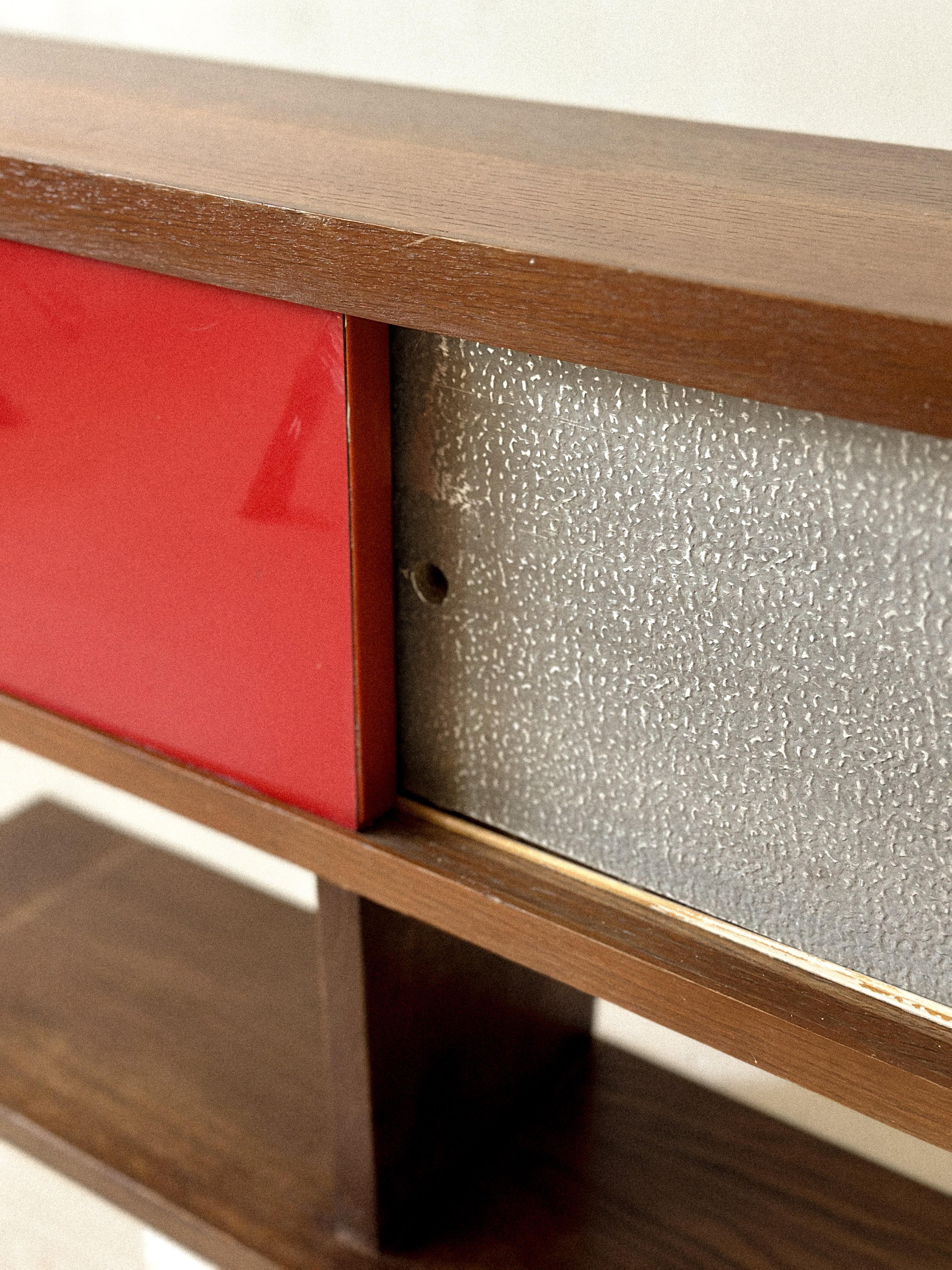 A Mid-Century Bookshelf in style of Charlotte Perriand, France, c. 1950s For Sale 4