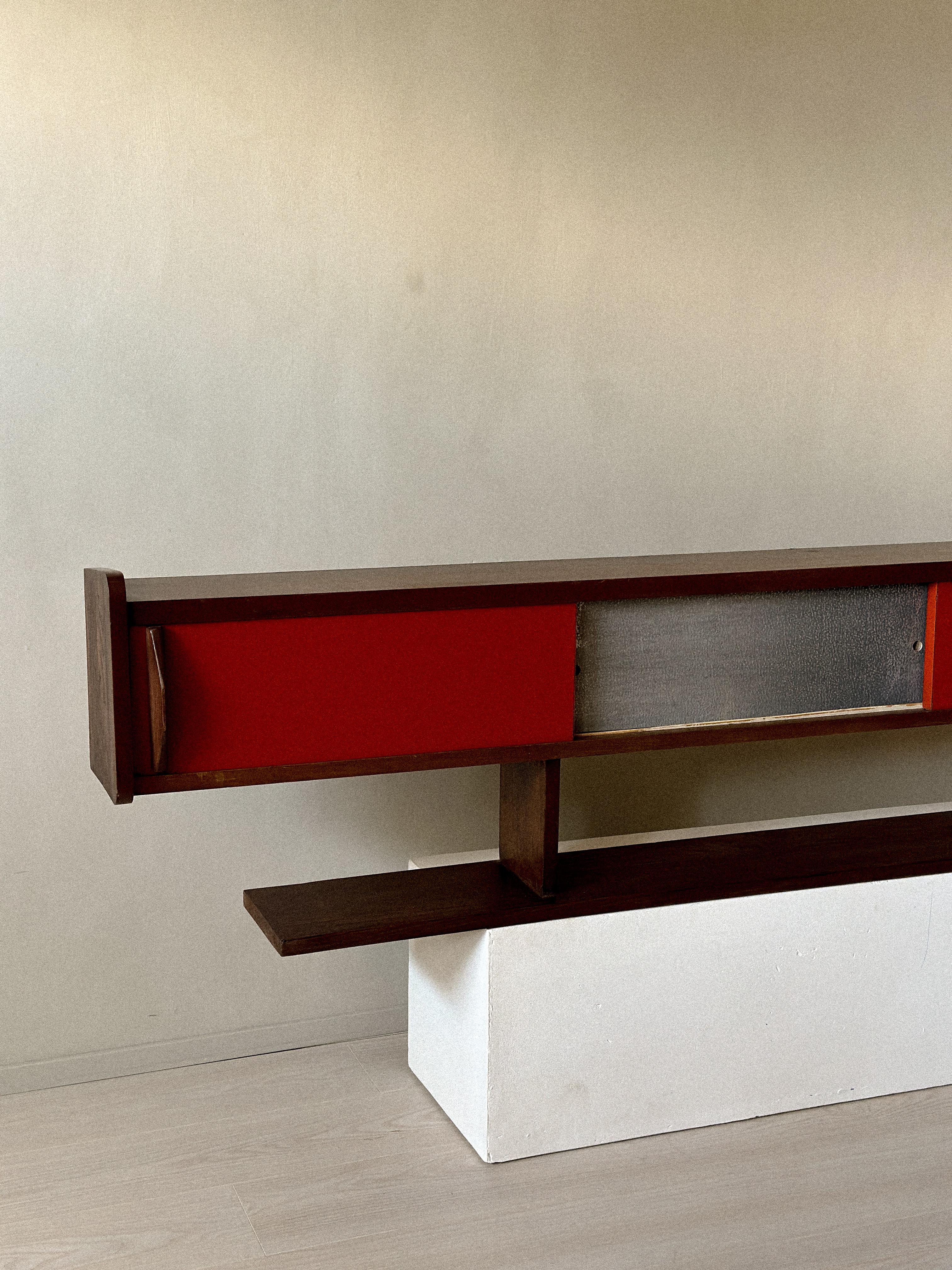A Mid-Century Bookshelf in style of Charlotte Perriand, France, c. 1950s For Sale 2