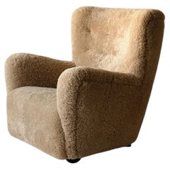 Ein dänischer Lounge-Sessel aus Schafsfell, Dänemark, um die 1940er Jahre