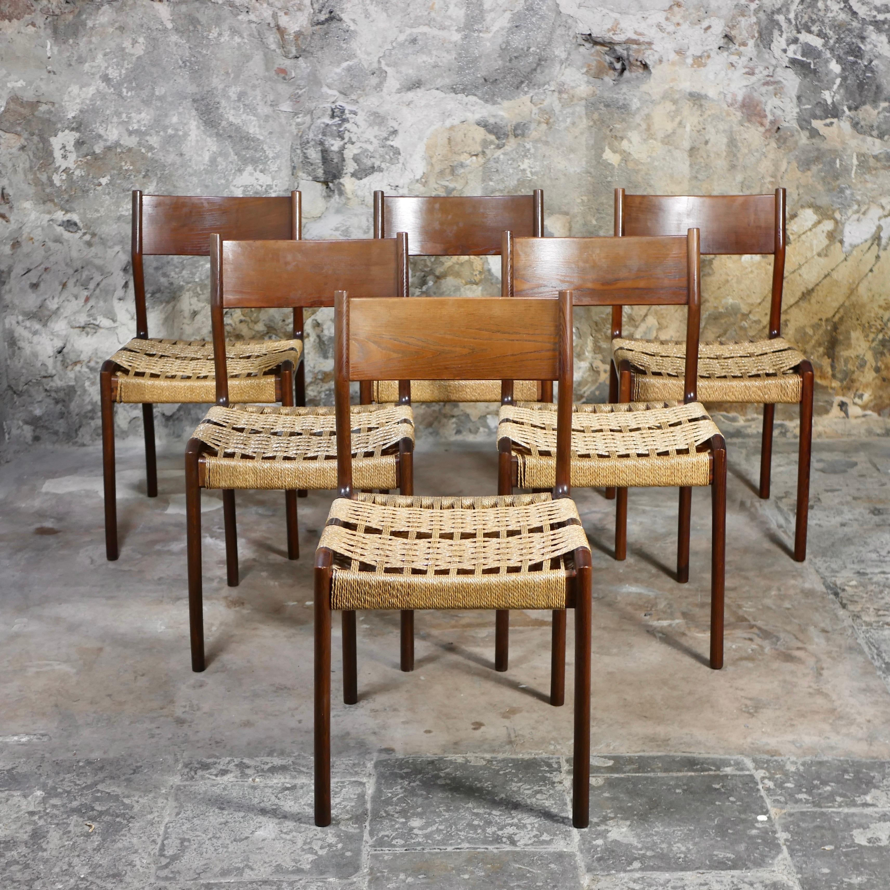 Set of 6 Havana Italian chairs by the Consorzio Sedie Friuli, 1960s In Good Condition In Lyon, FR
