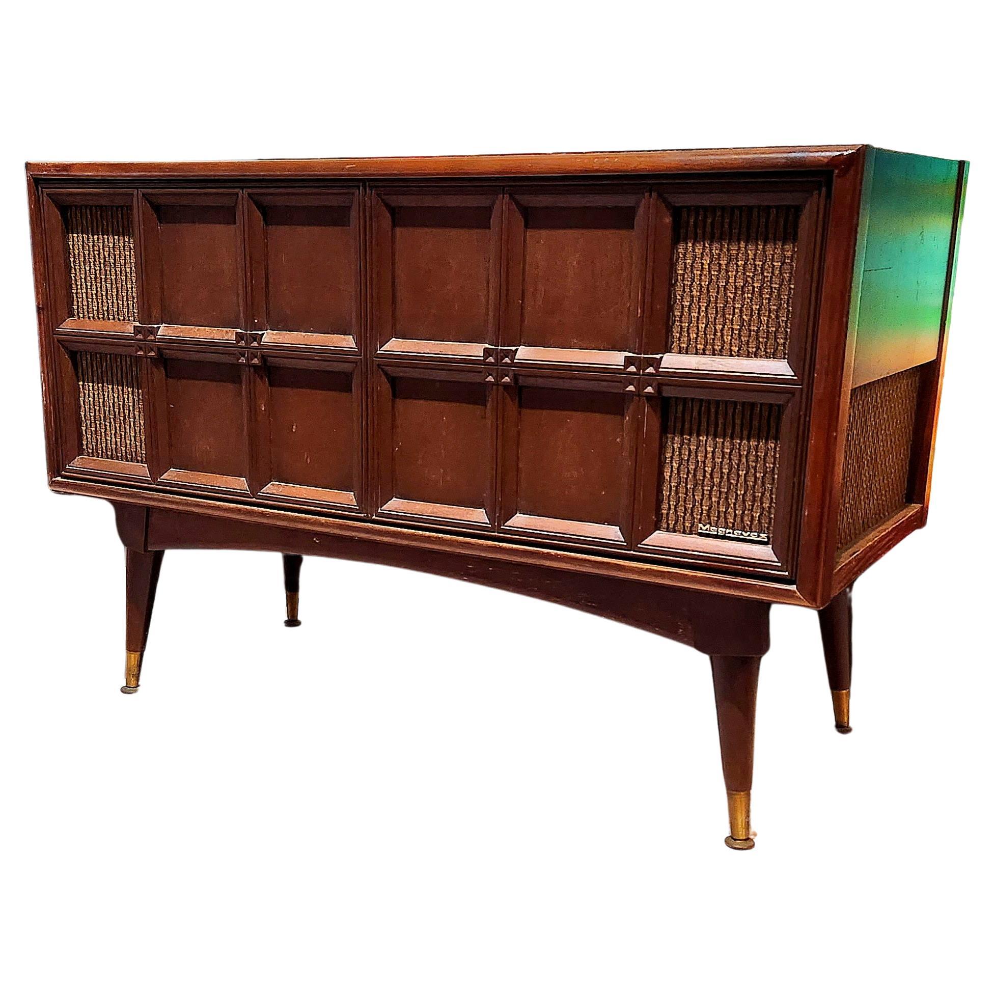 Mid Century Modern MCM Magnavox stereo console record player For Sale