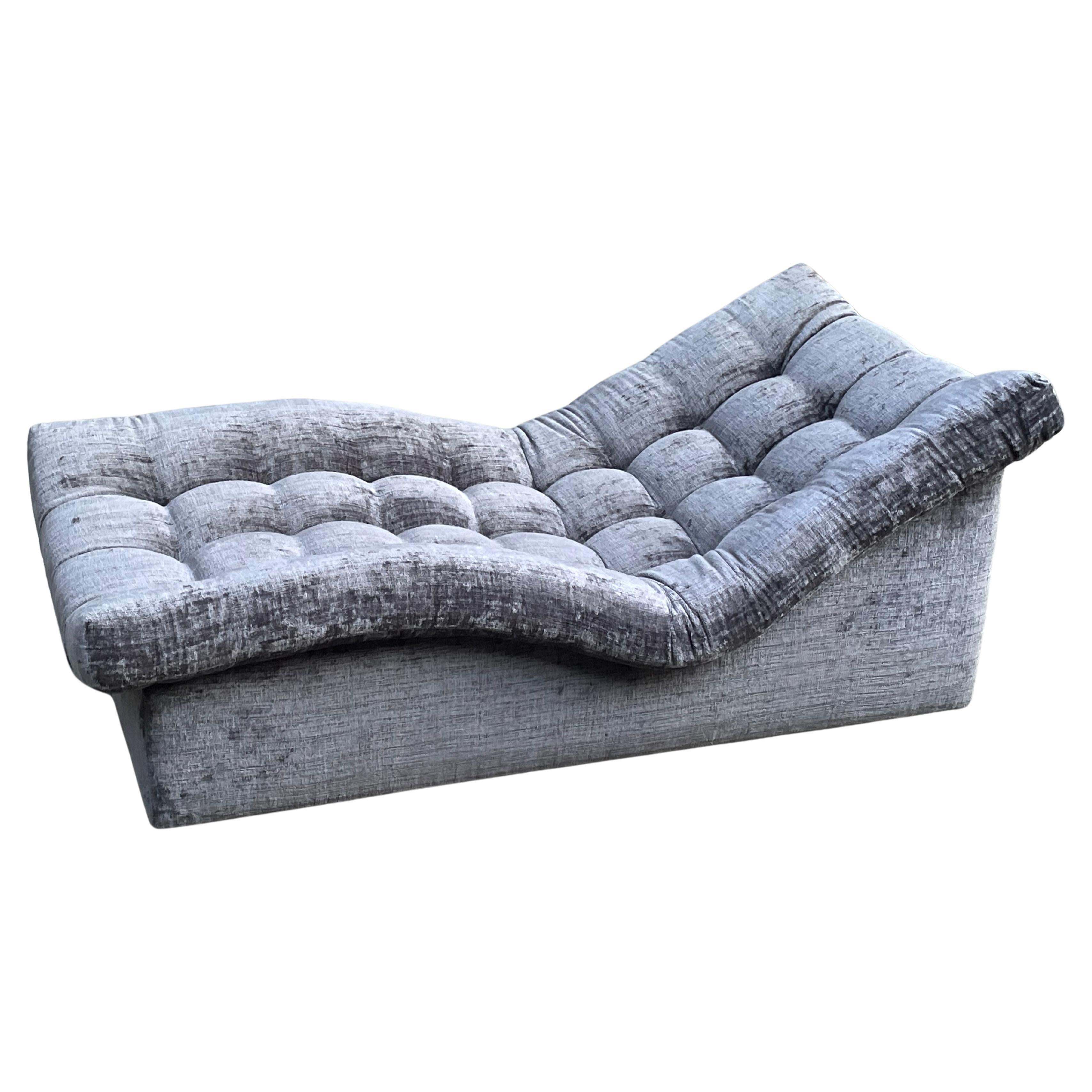 Magnificent tufted velvet mid-century chaise in grey velvet. Adrian Pearsall style chair. This is just wow. Great lines on this chaise.

Extremely good condition. The original fabric is in excellent condition.

DIMENSIONS
Overall width: 68