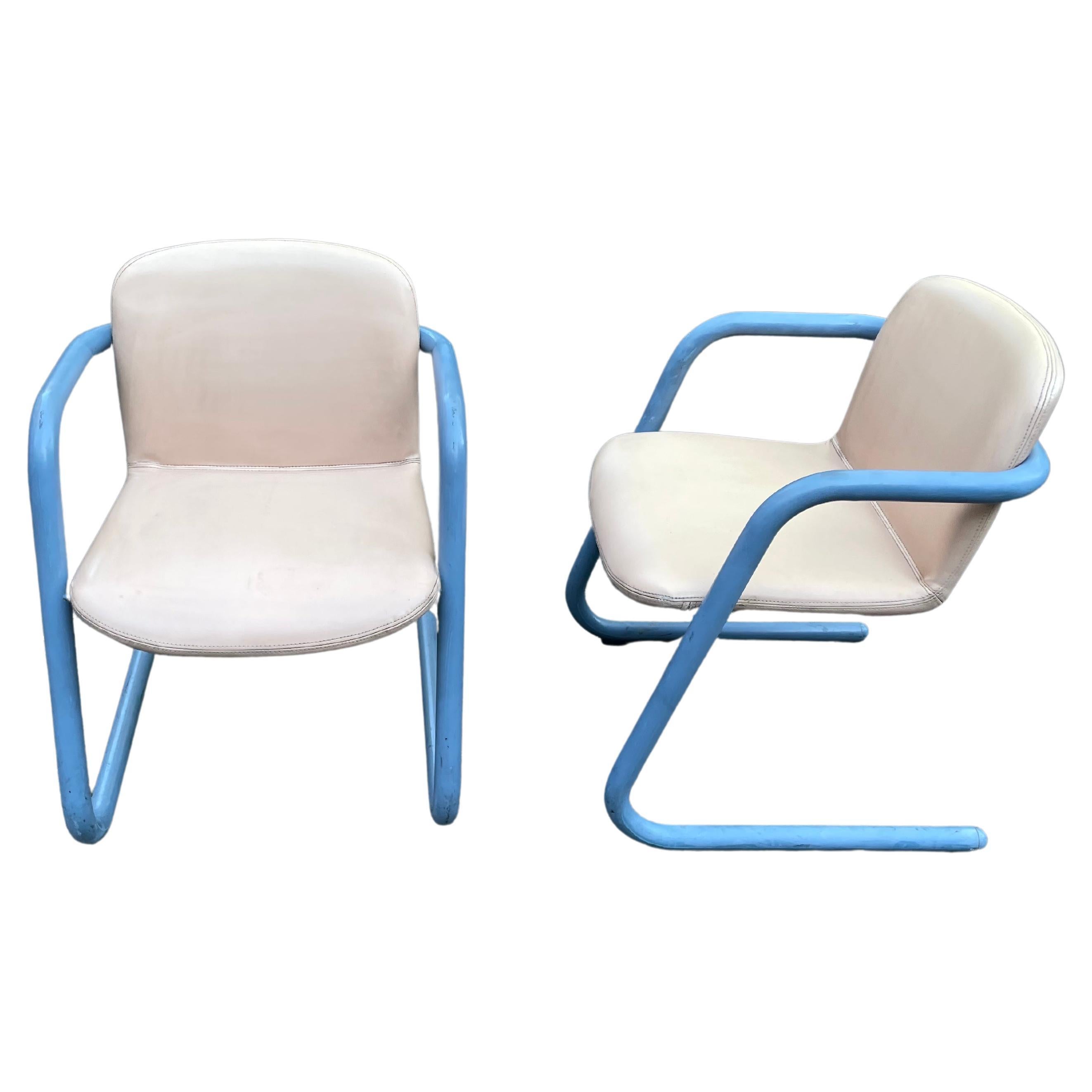 Mid-Century Kinetics Blau 100/300 Stühle von Salmon & Hamilton - 2er Set (Moderne der Mitte des Jahrhunderts) im Angebot