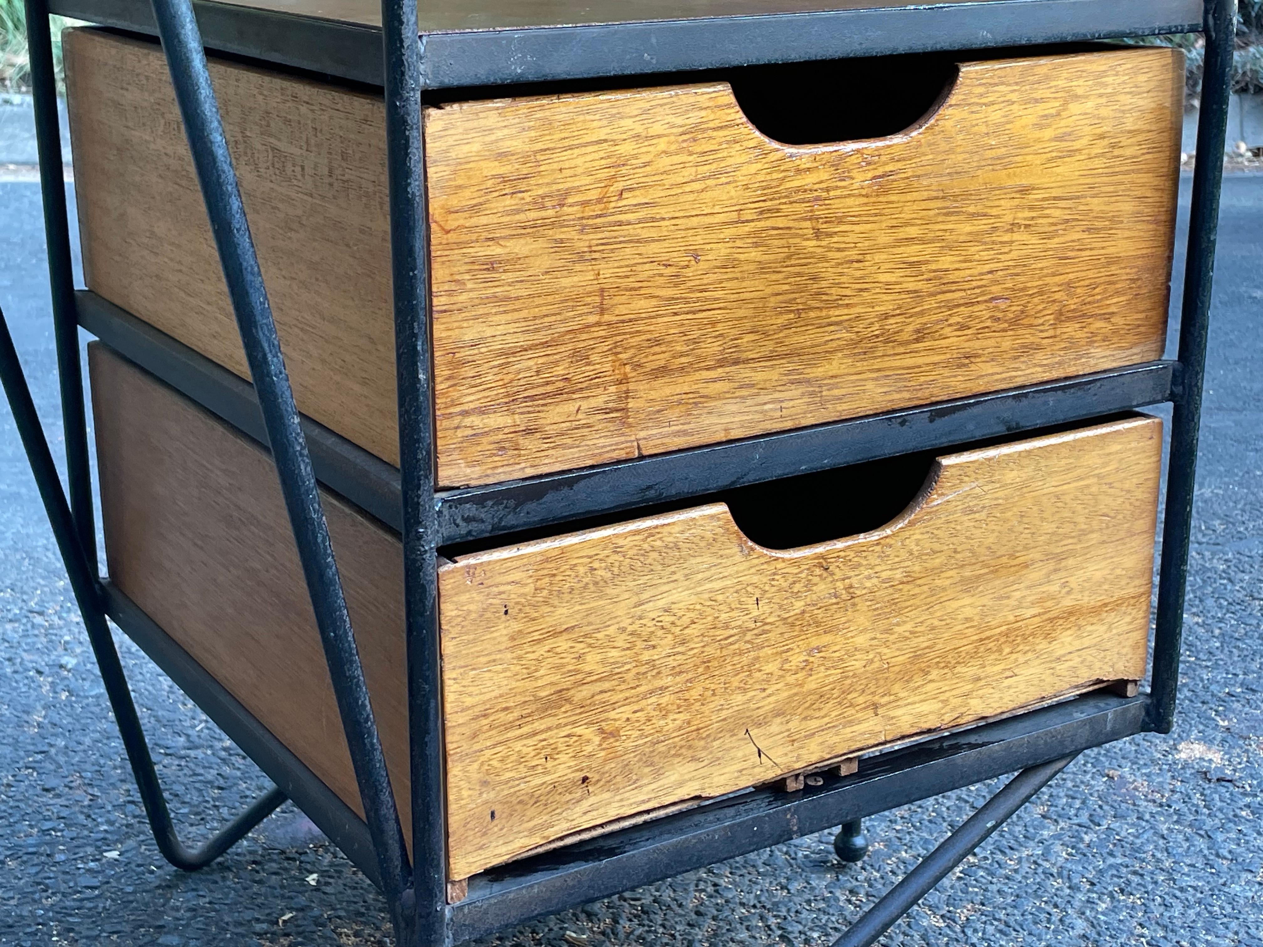 Vista of California Floating Modernist Desk, 1950s For Sale 6