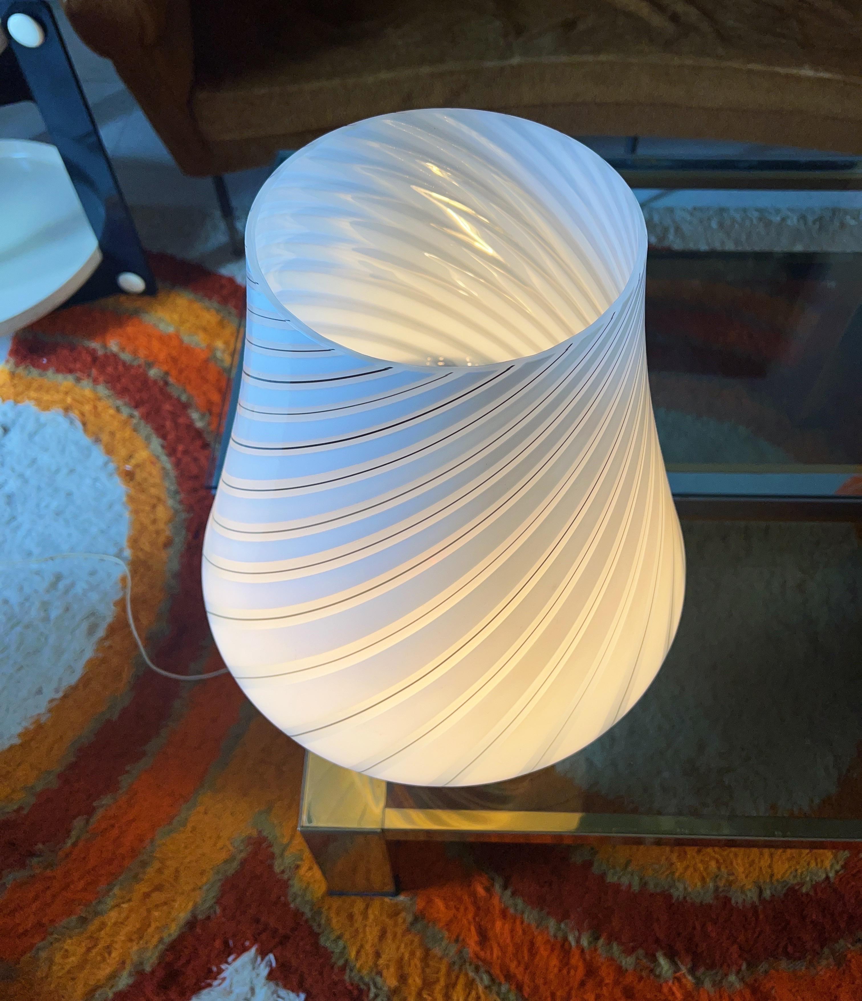 italien Lampe de table champignon en verre de Murano des années 1970 en vente