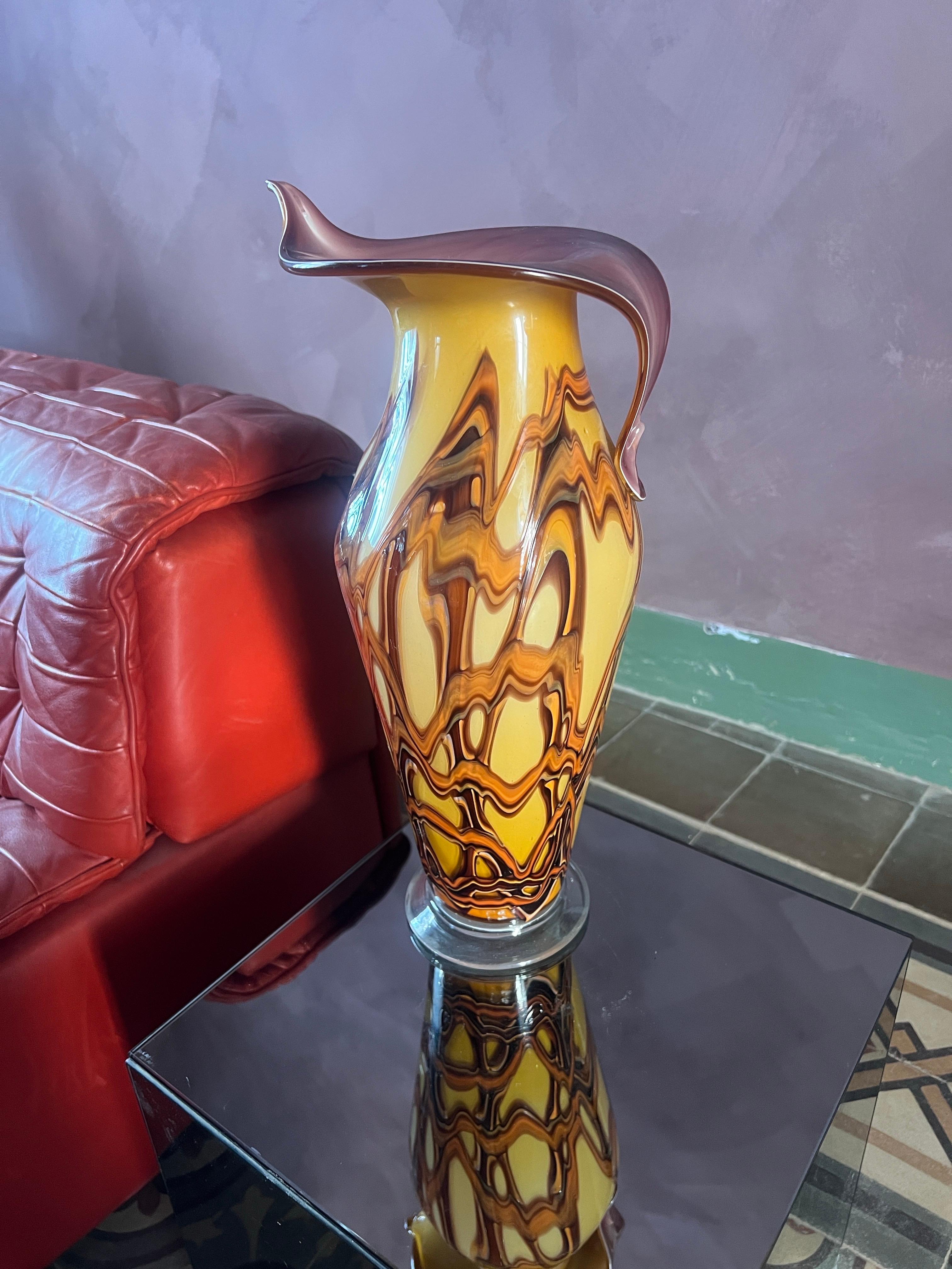 Vase en aluminium italien moderne du milieu du siècle  Une œuvre d'art des années 1970 en vente 24