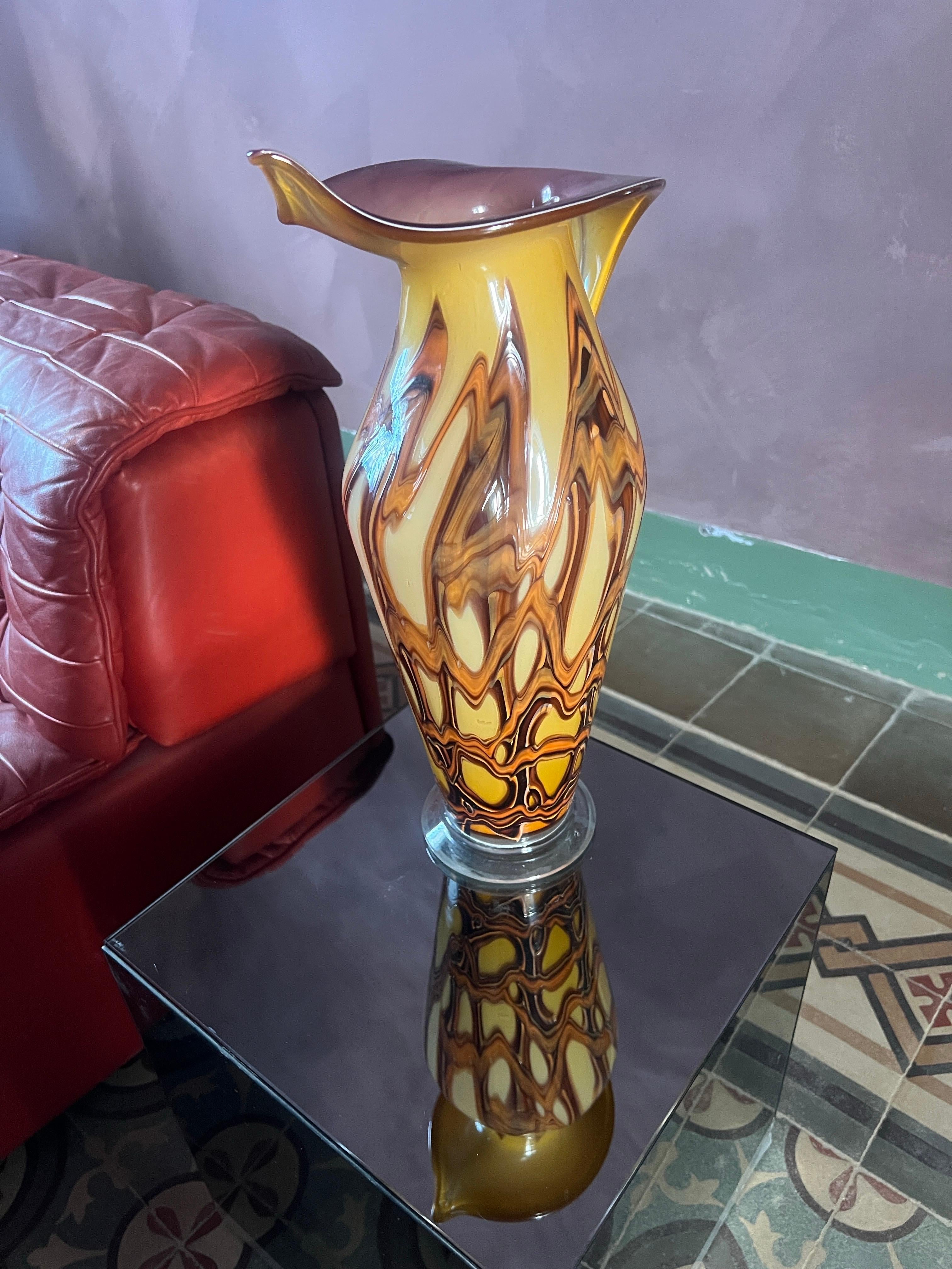 Vase en aluminium italien moderne du milieu du siècle  Une œuvre d'art des années 1970 en vente 25