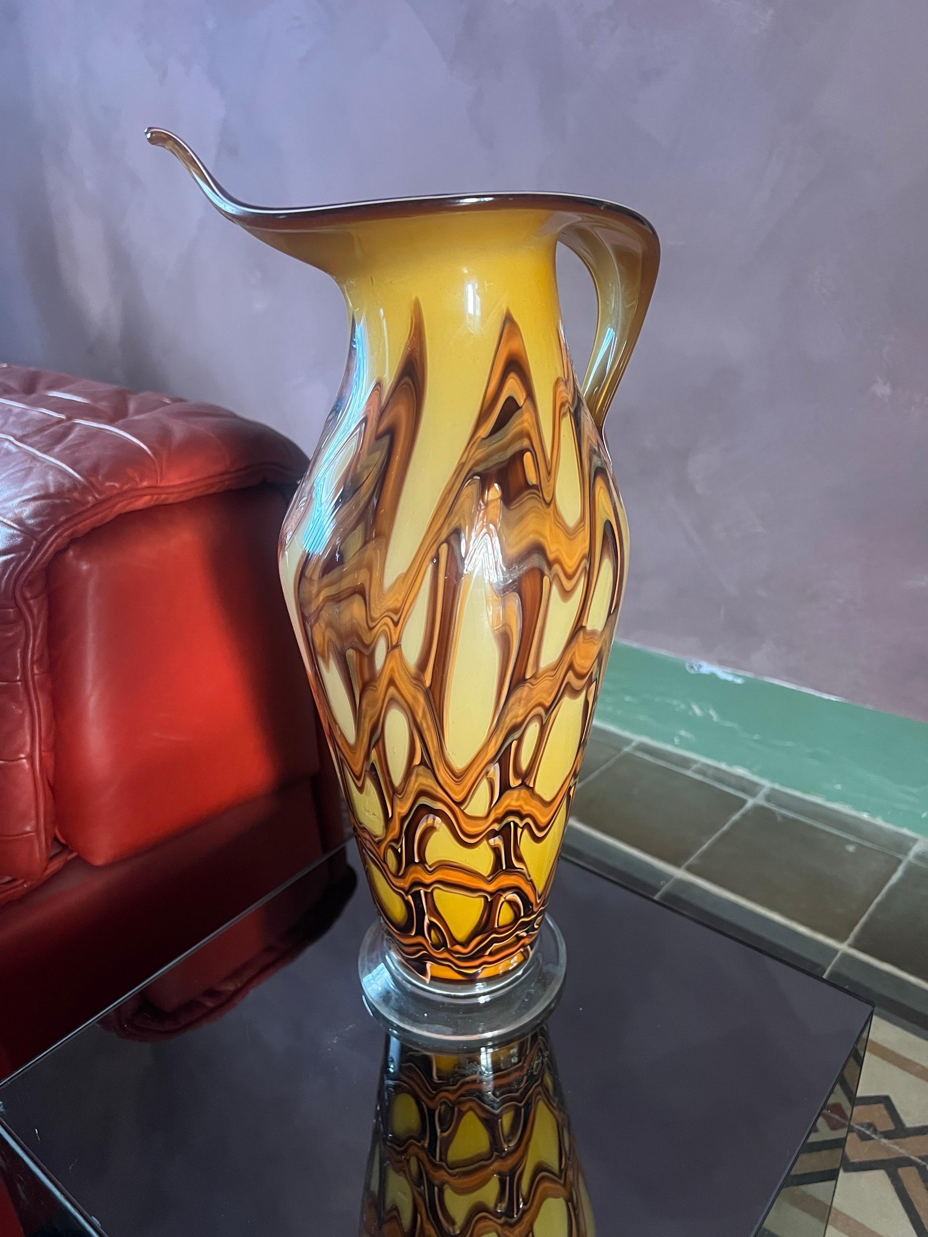 Vase en aluminium italien moderne du milieu du siècle  Une œuvre d'art des années 1970 en vente 26