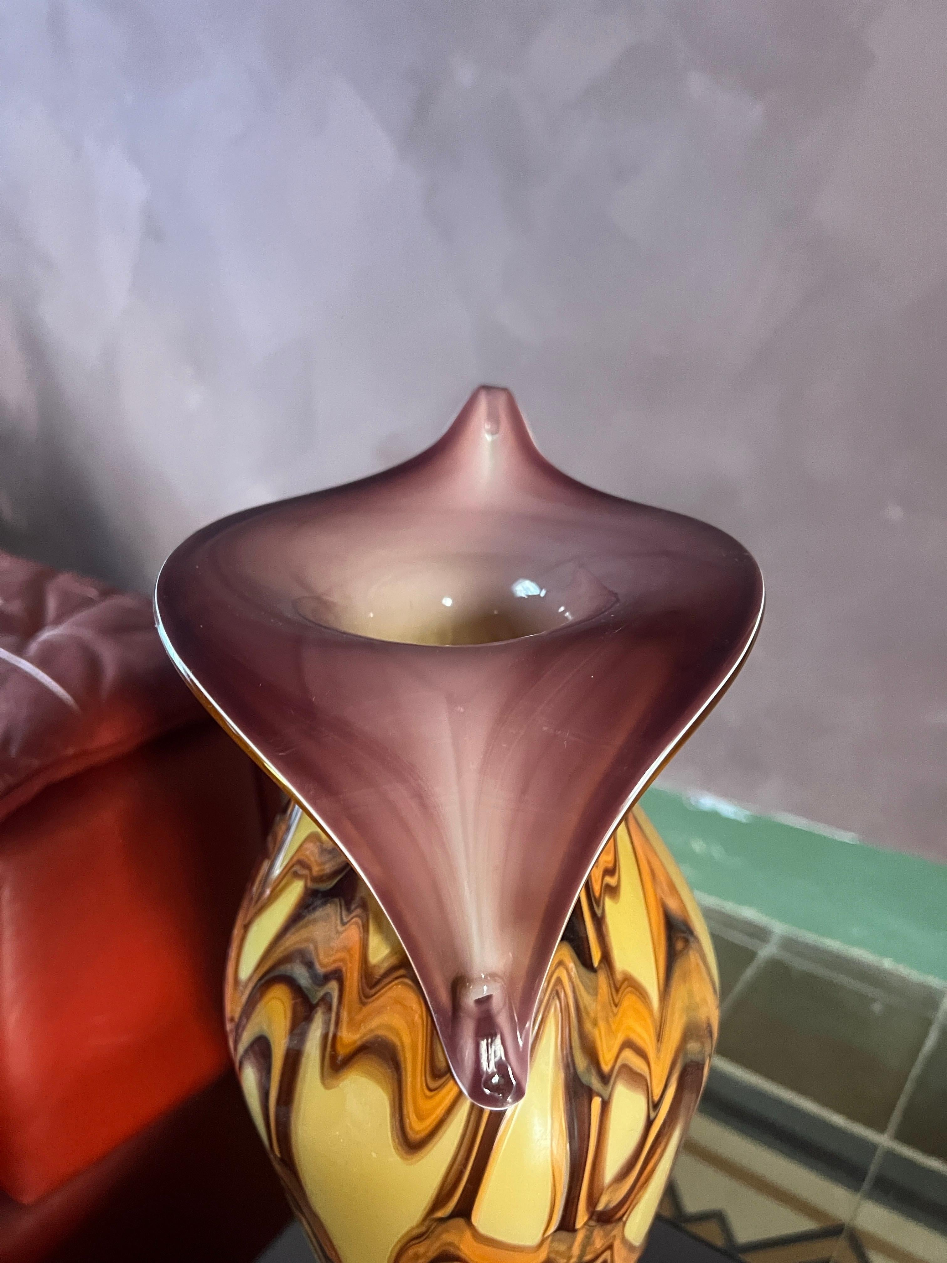 Vase en aluminium italien moderne du milieu du siècle  Une œuvre d'art des années 1970 en vente 27