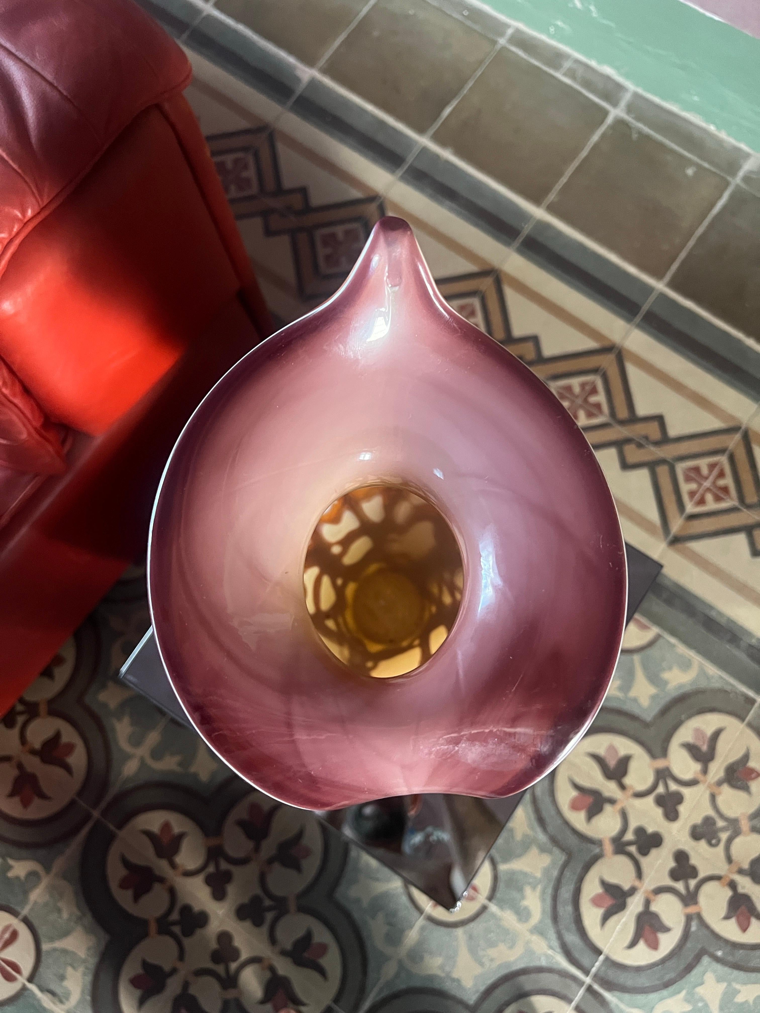 Vase en aluminium italien moderne du milieu du siècle  Une œuvre d'art des années 1970 en vente 30