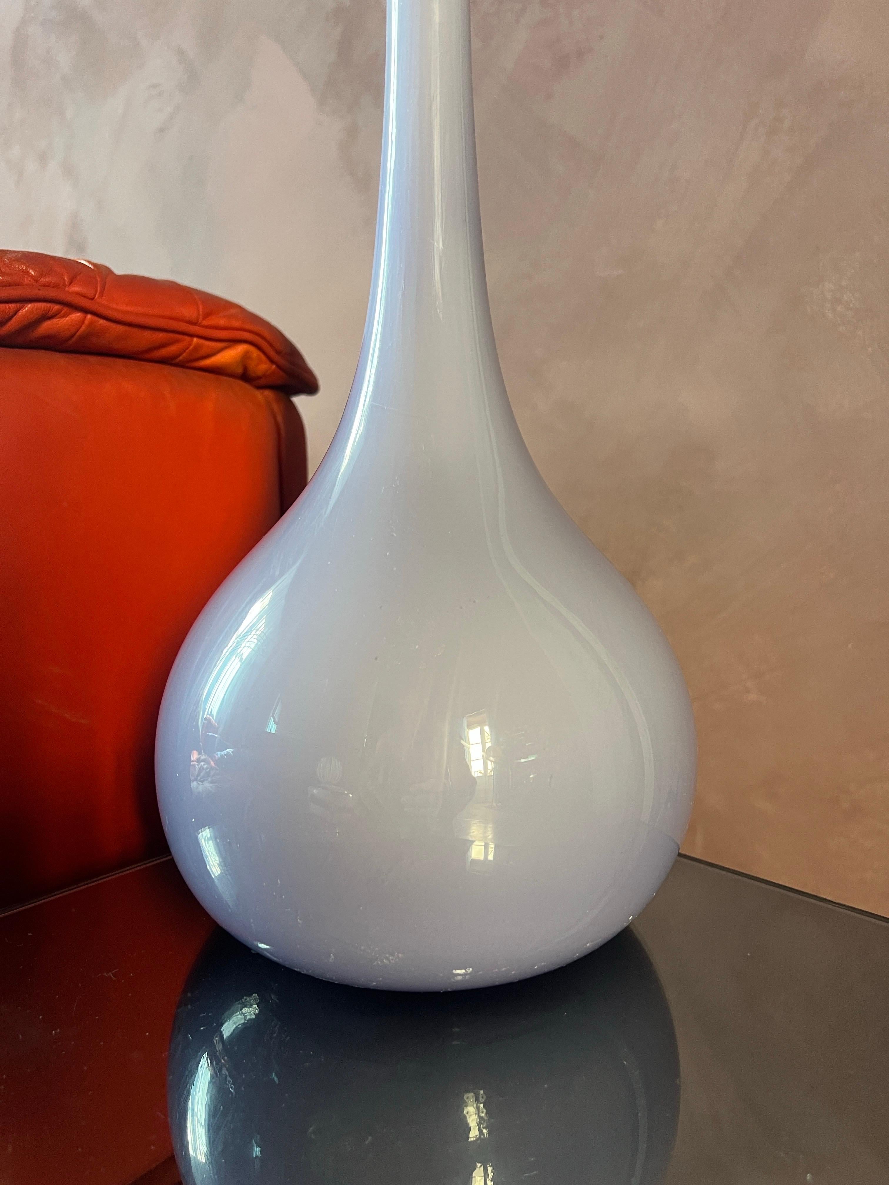 Vase en aluminium italien moderne du milieu du siècle  Une œuvre d'art des années 1970 en vente 42