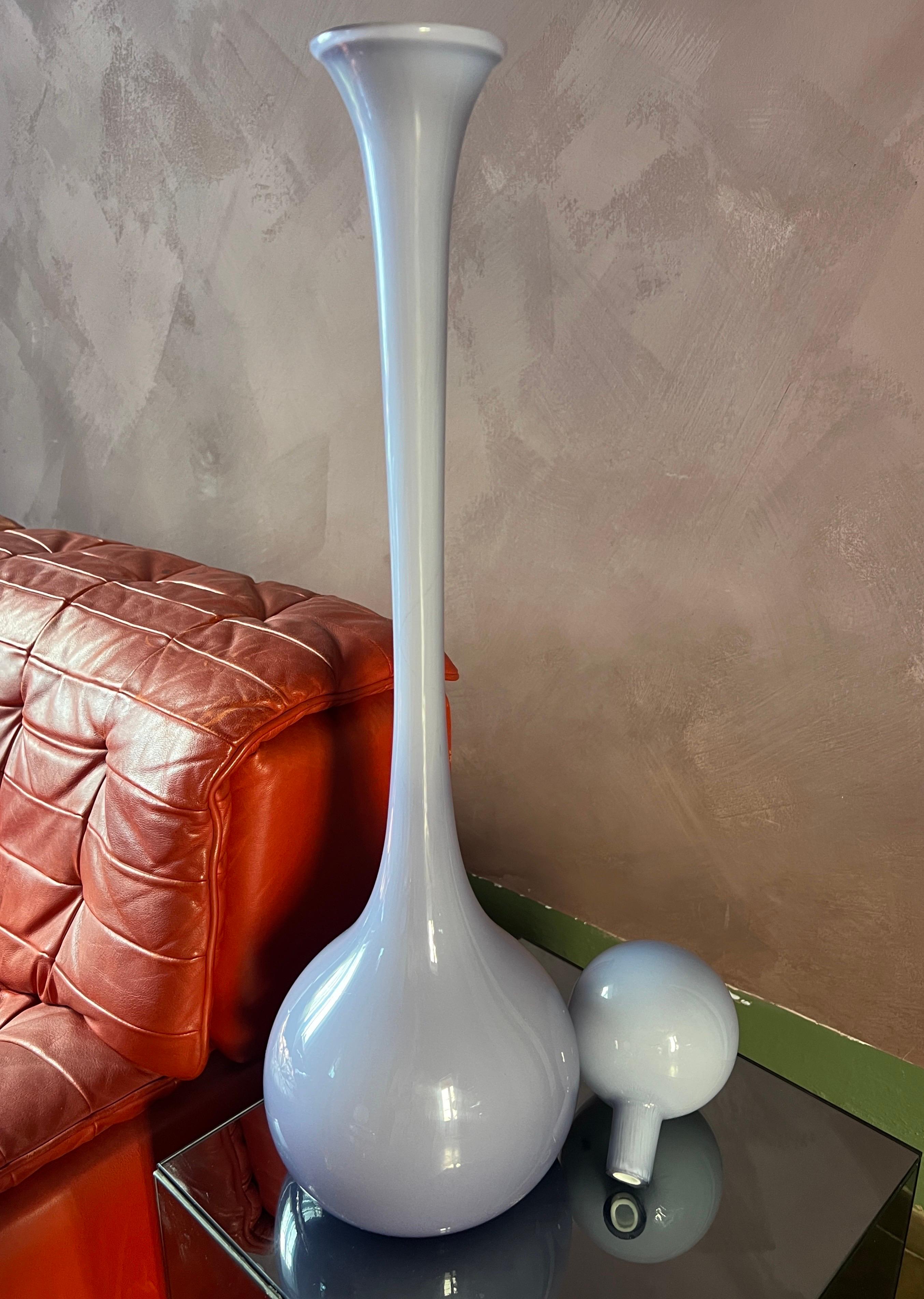 Vase en aluminium italien moderne du milieu du siècle  Une œuvre d'art des années 1970 en vente 51