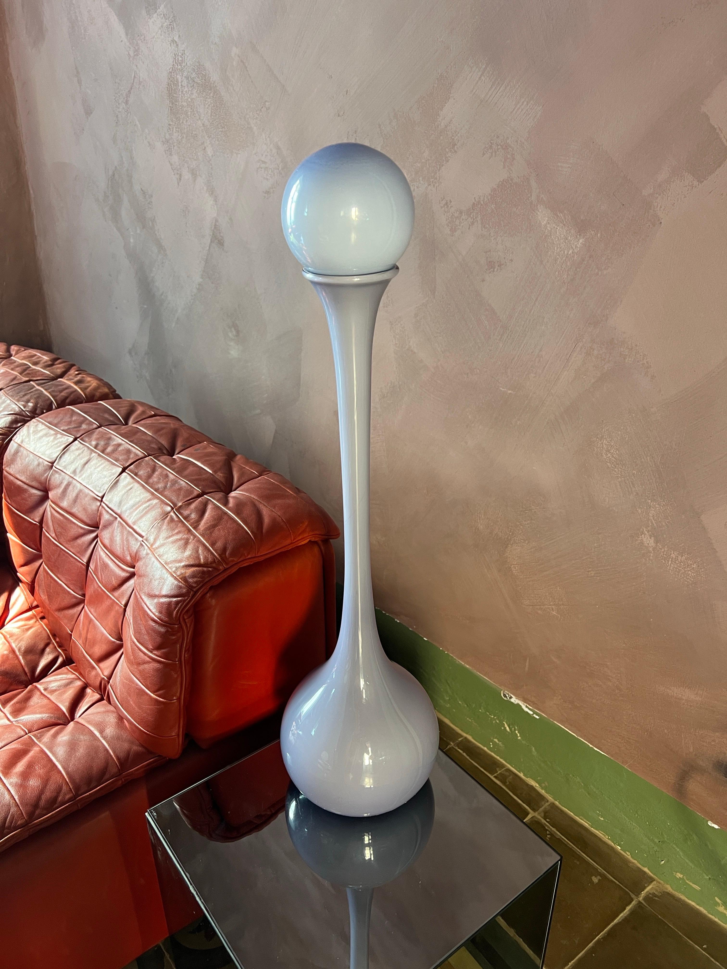 Vase en aluminium italien moderne du milieu du siècle  Une œuvre d'art des années 1970 en vente 54