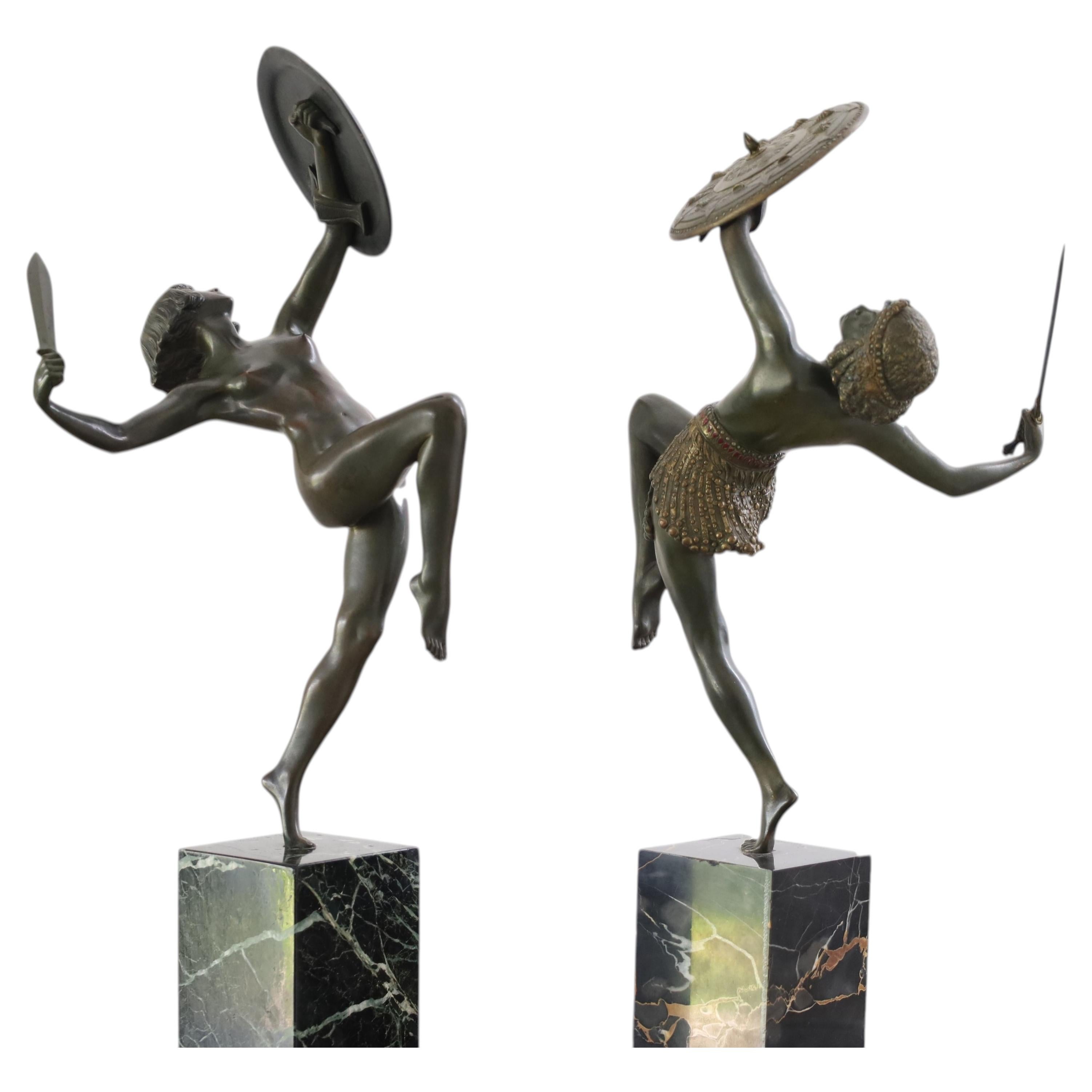 Paire de sculptures de l'artiste français Pierre Le Faguays, France 1930