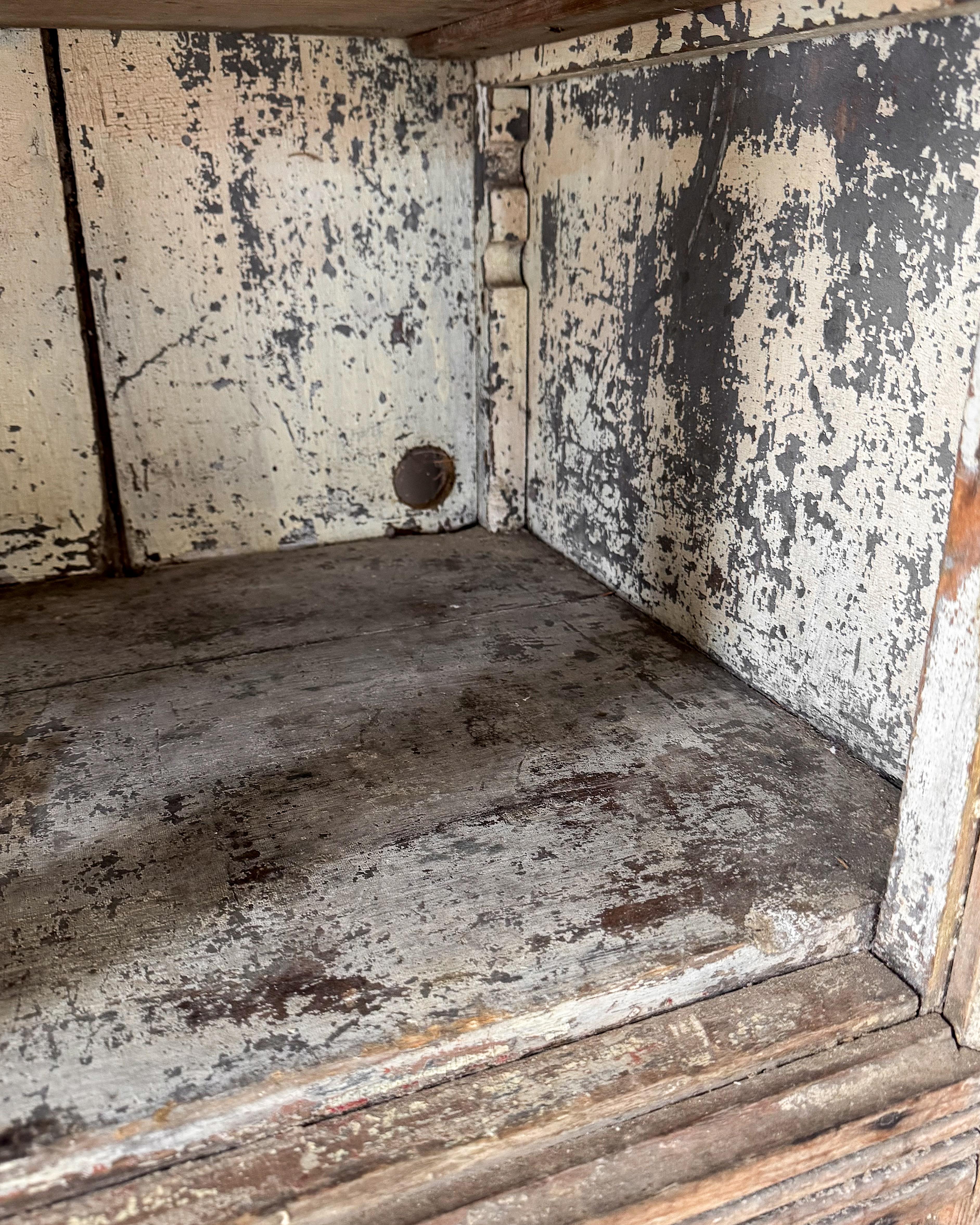 Antique Primitive 4 Door Cupboard with Worn Paint For Sale 5