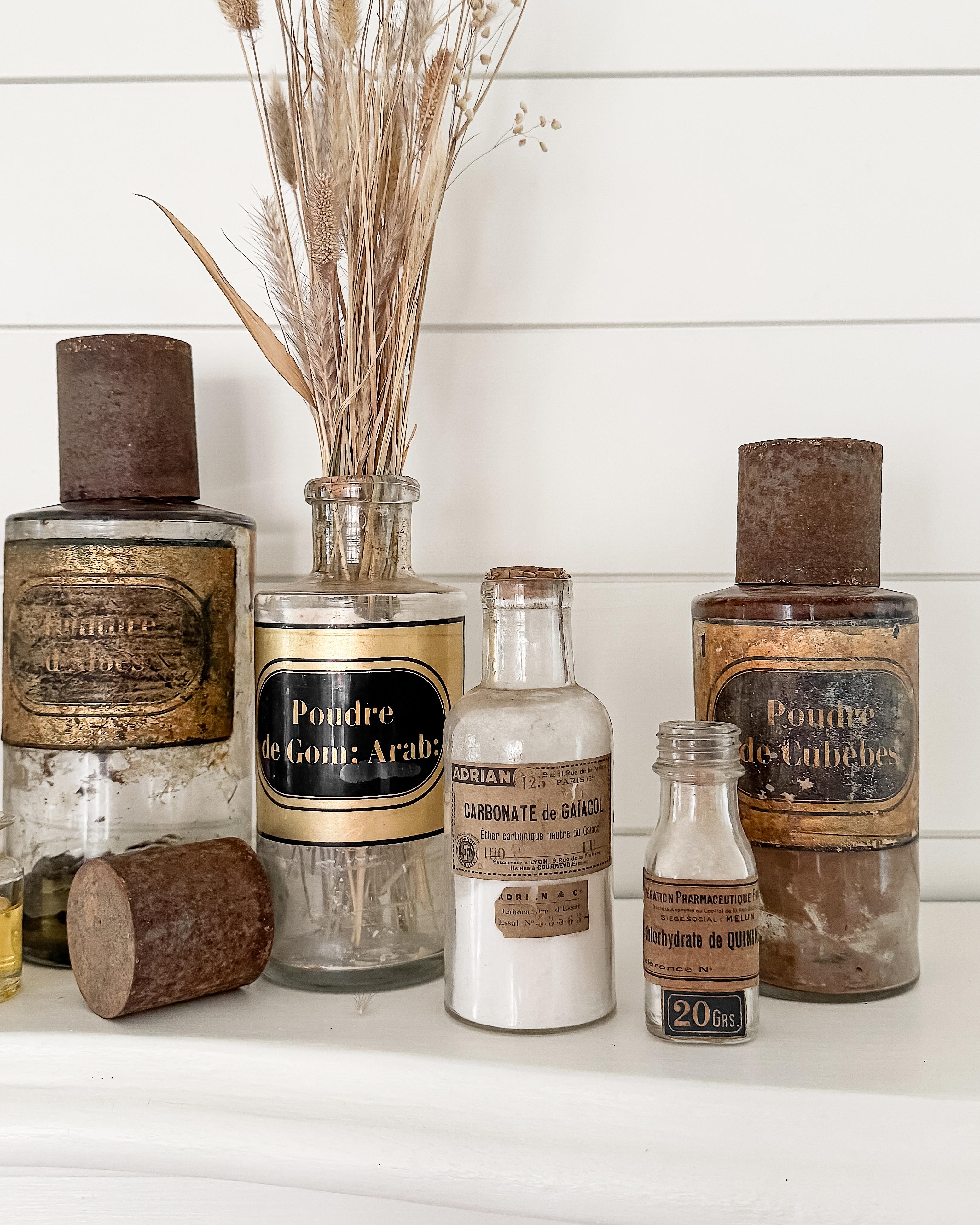 Set of 10 19th and 20th Century French Apothecary Bottles For Sale 6