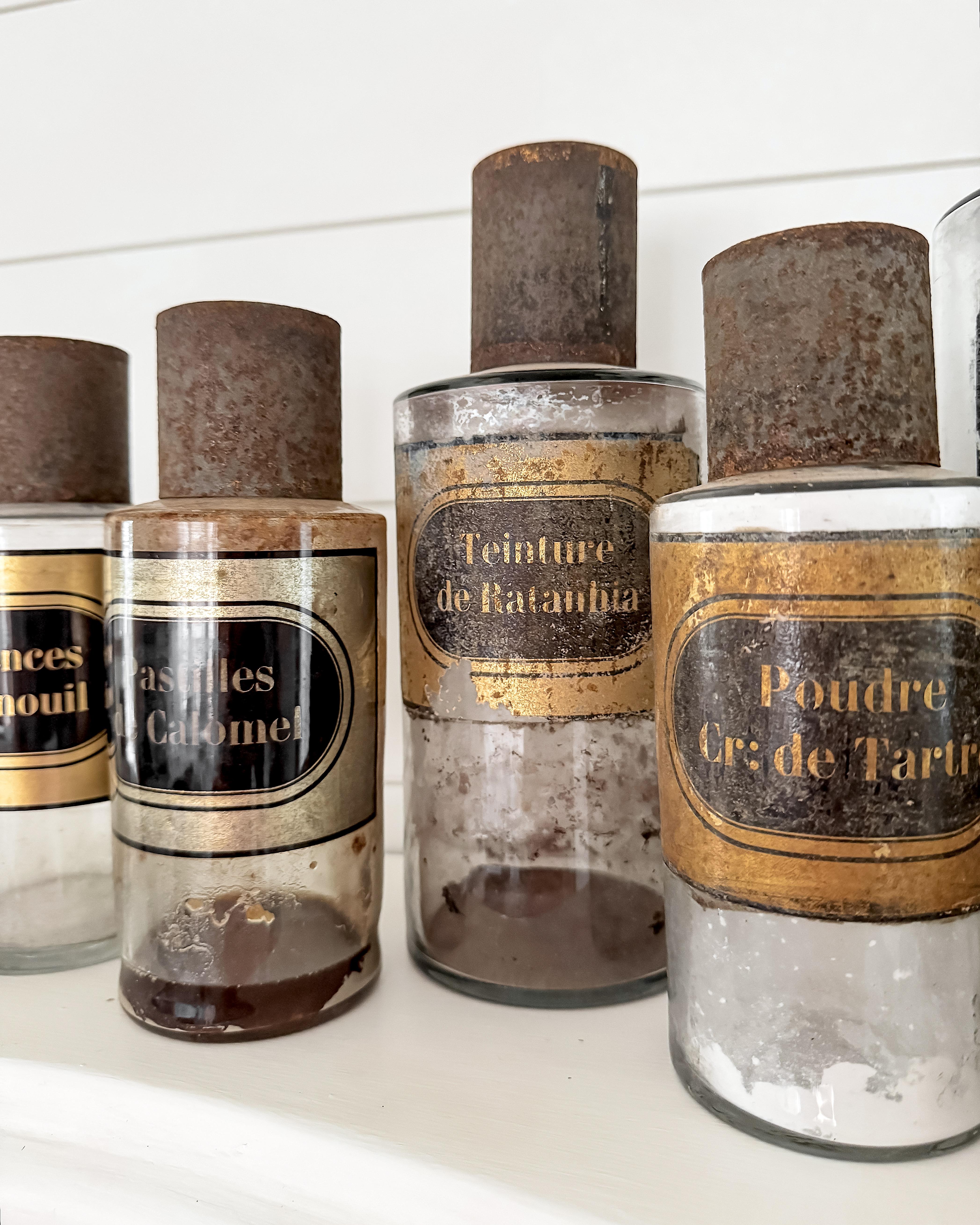 Set of 14 19th and 20th Century French Apothecary Bottles For Sale 4