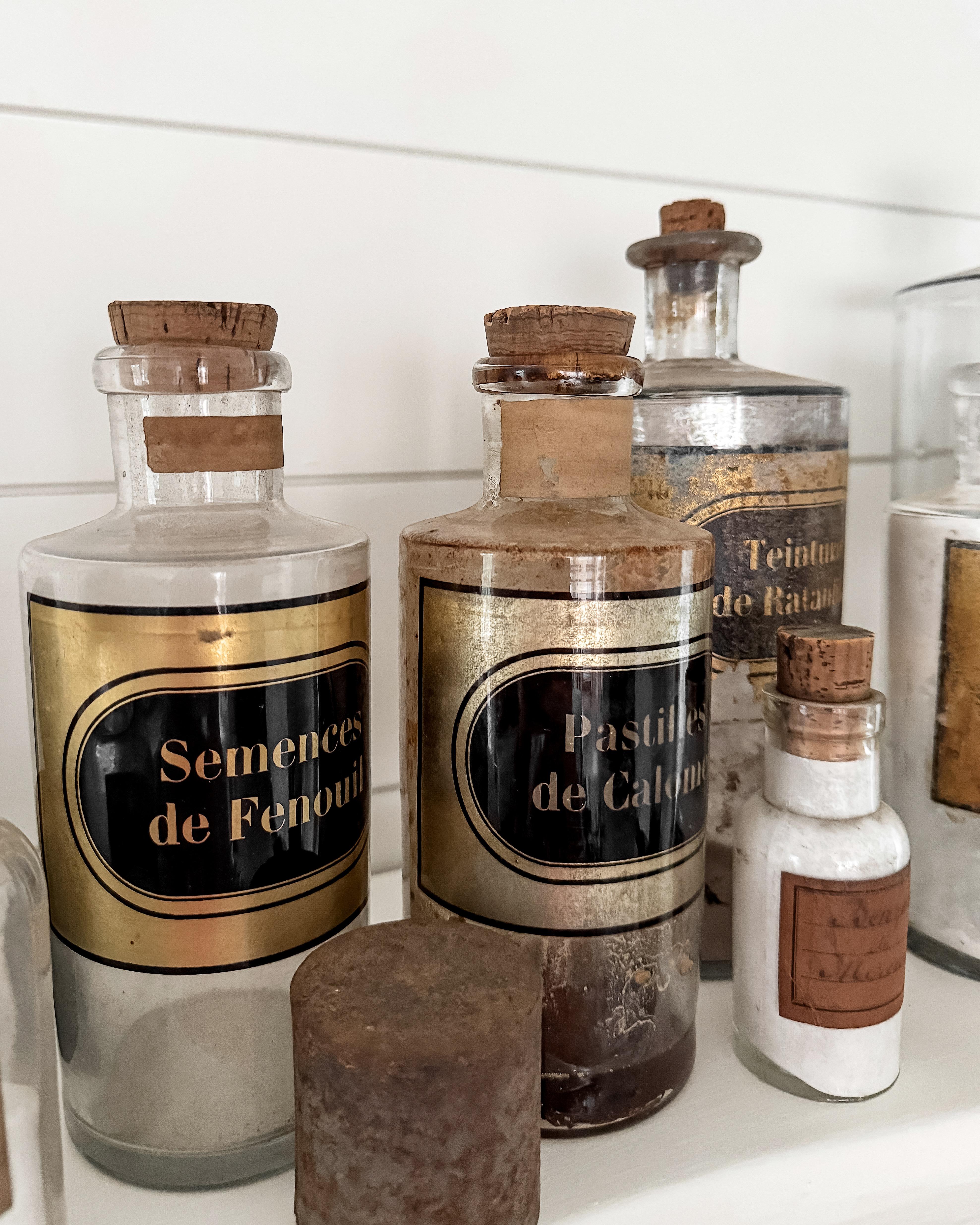 Set of 14 19th and 20th Century French Apothecary Bottles For Sale 8