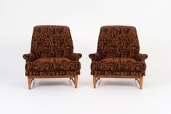 Pair of Mid-Century Lounge Chairs by Heritage