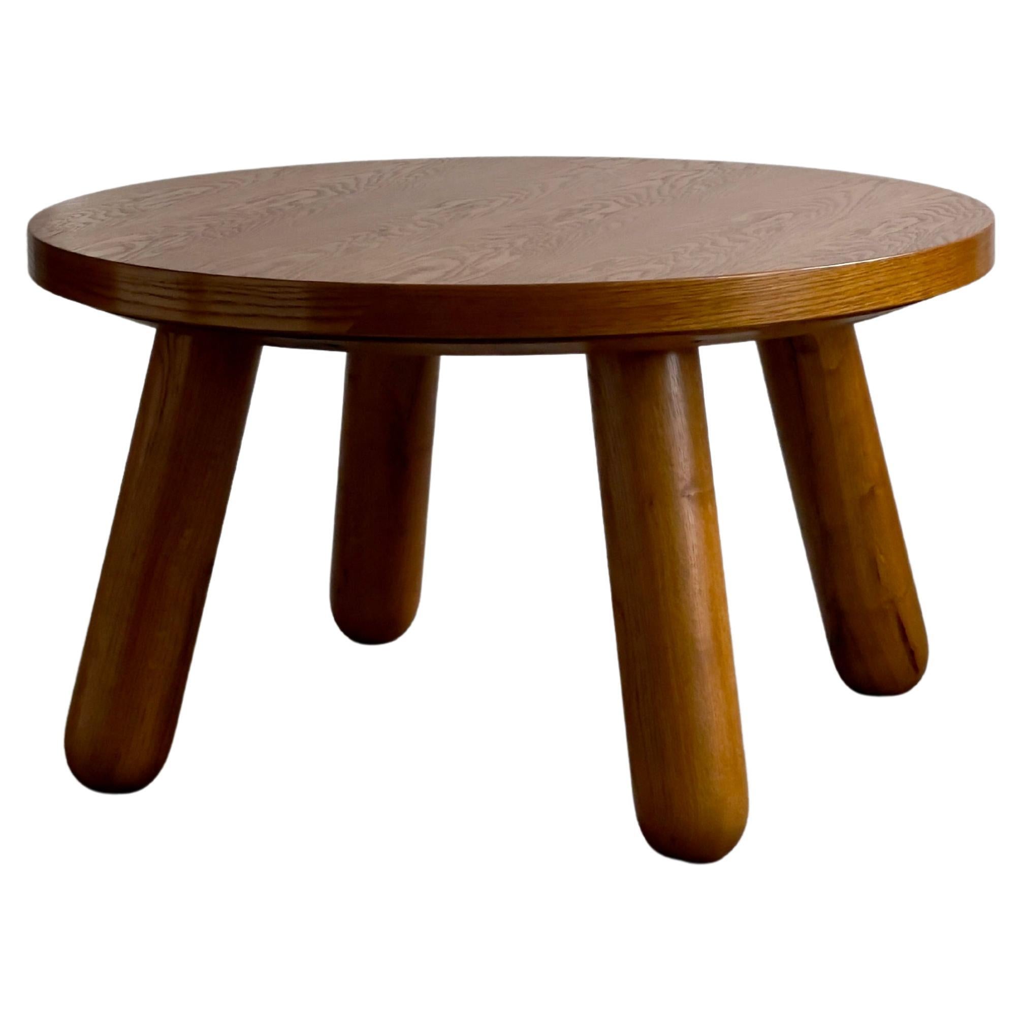 Round coffee table in oak with club legs by danish cabinet maker, Denmark 1940s For Sale