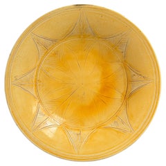 Kähler HAK Denmark Yellow-Glazed Incised Earthenware Dish, circa 1930s