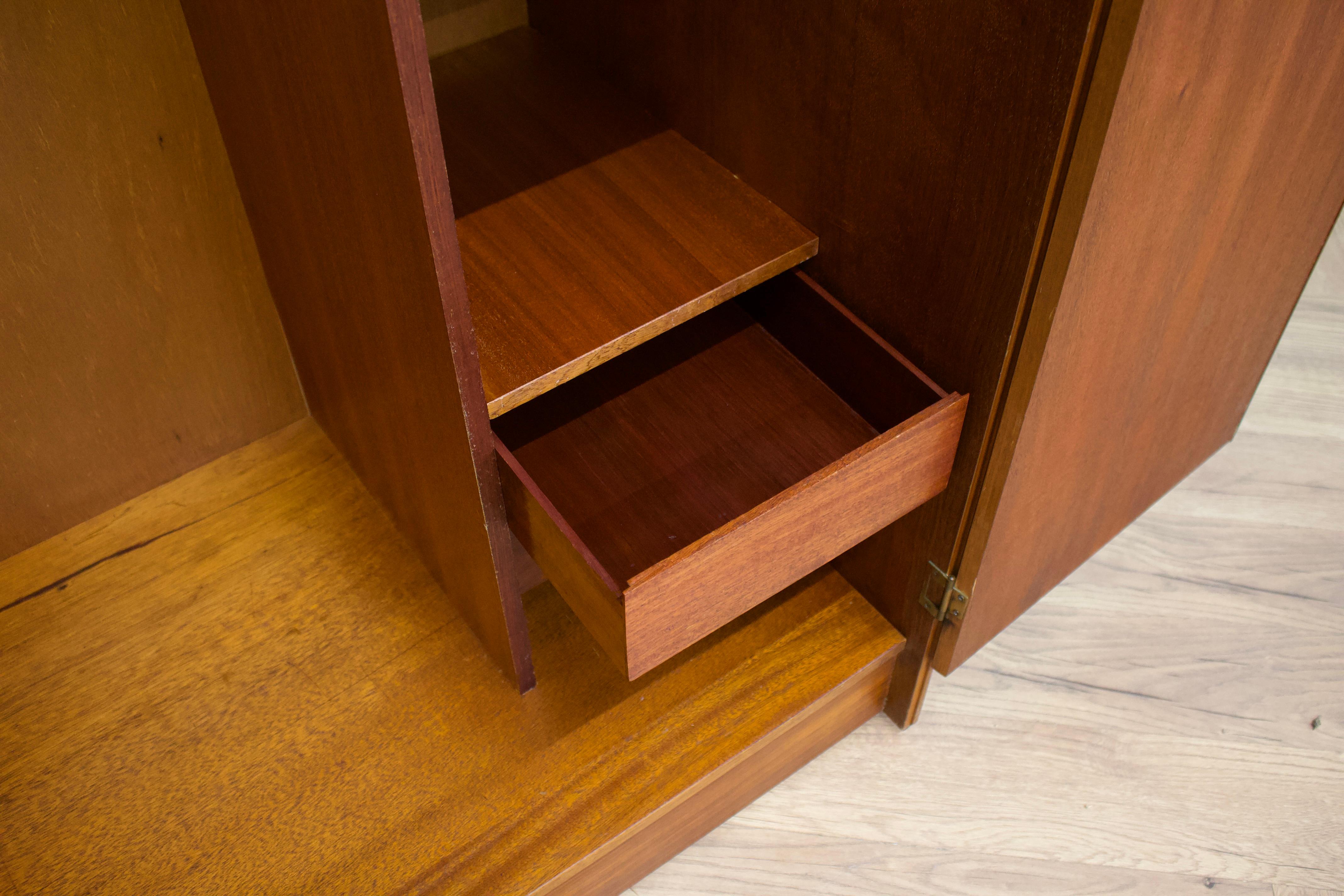 Teak Double Wardrobe from Austinsuite, 1960s For Sale 2