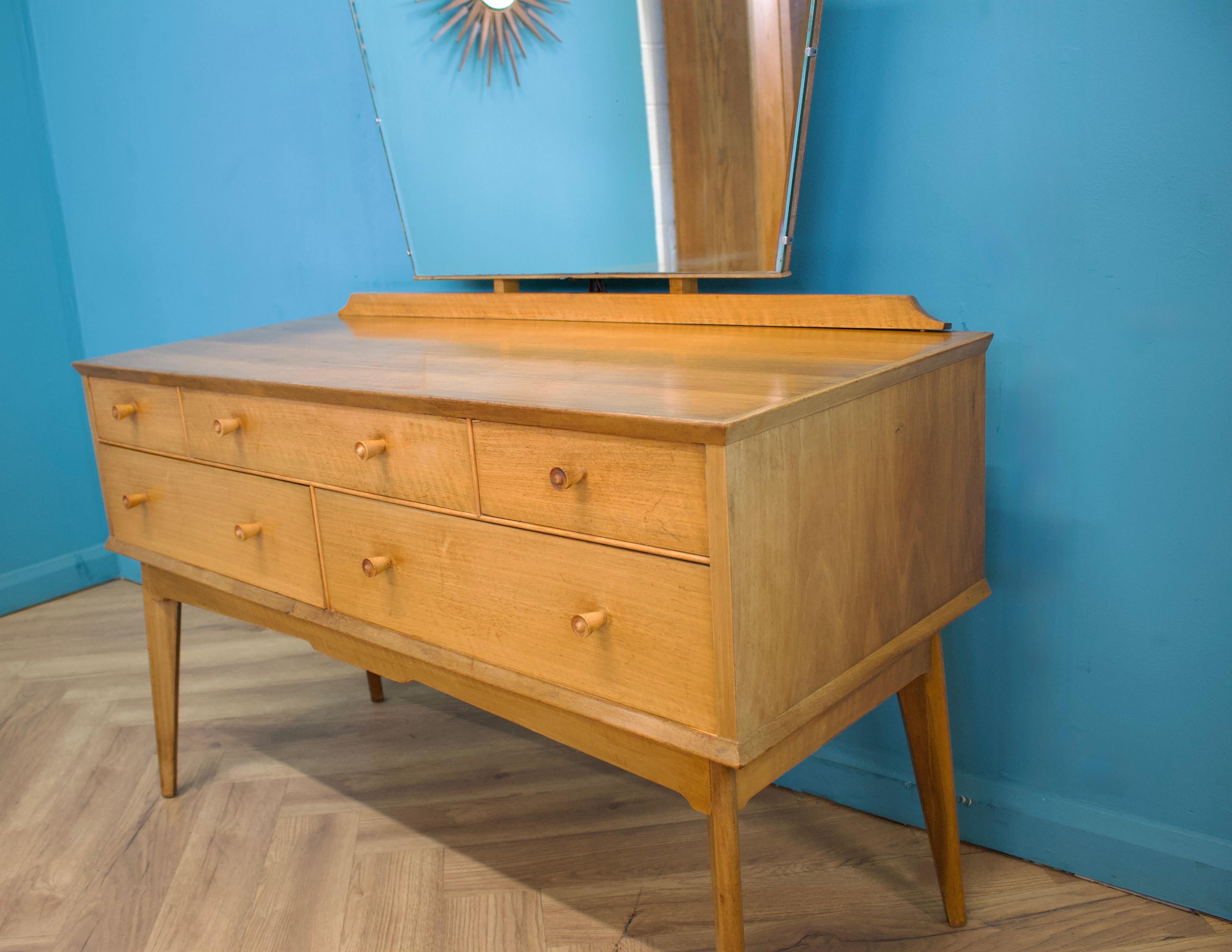 Veneer Mid Century Dressing Table in Walnut by Alfred COX for Heals, 1950s For Sale